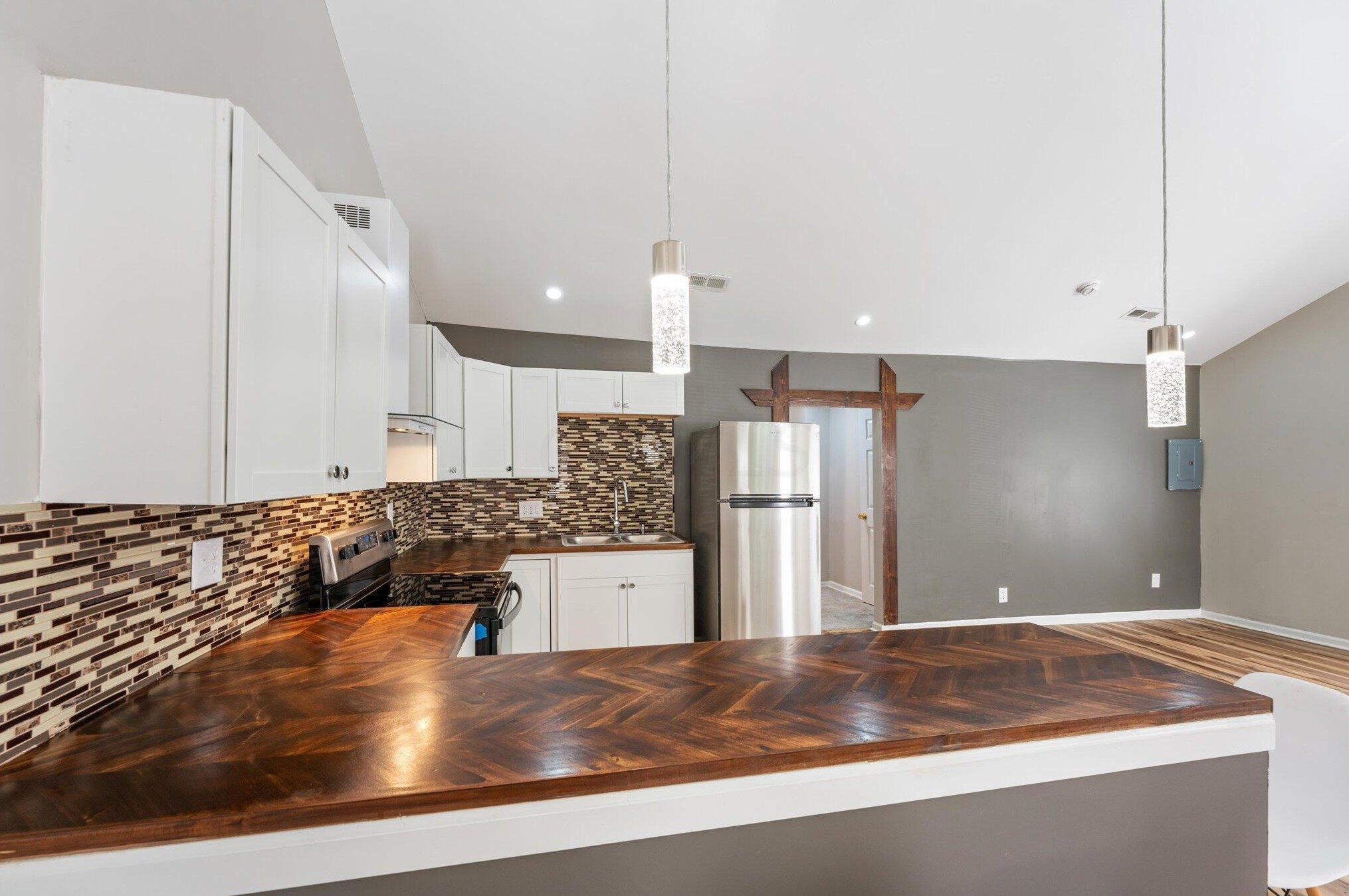 2054 Republic Ave, Columbus OH  43211-2355 exterior