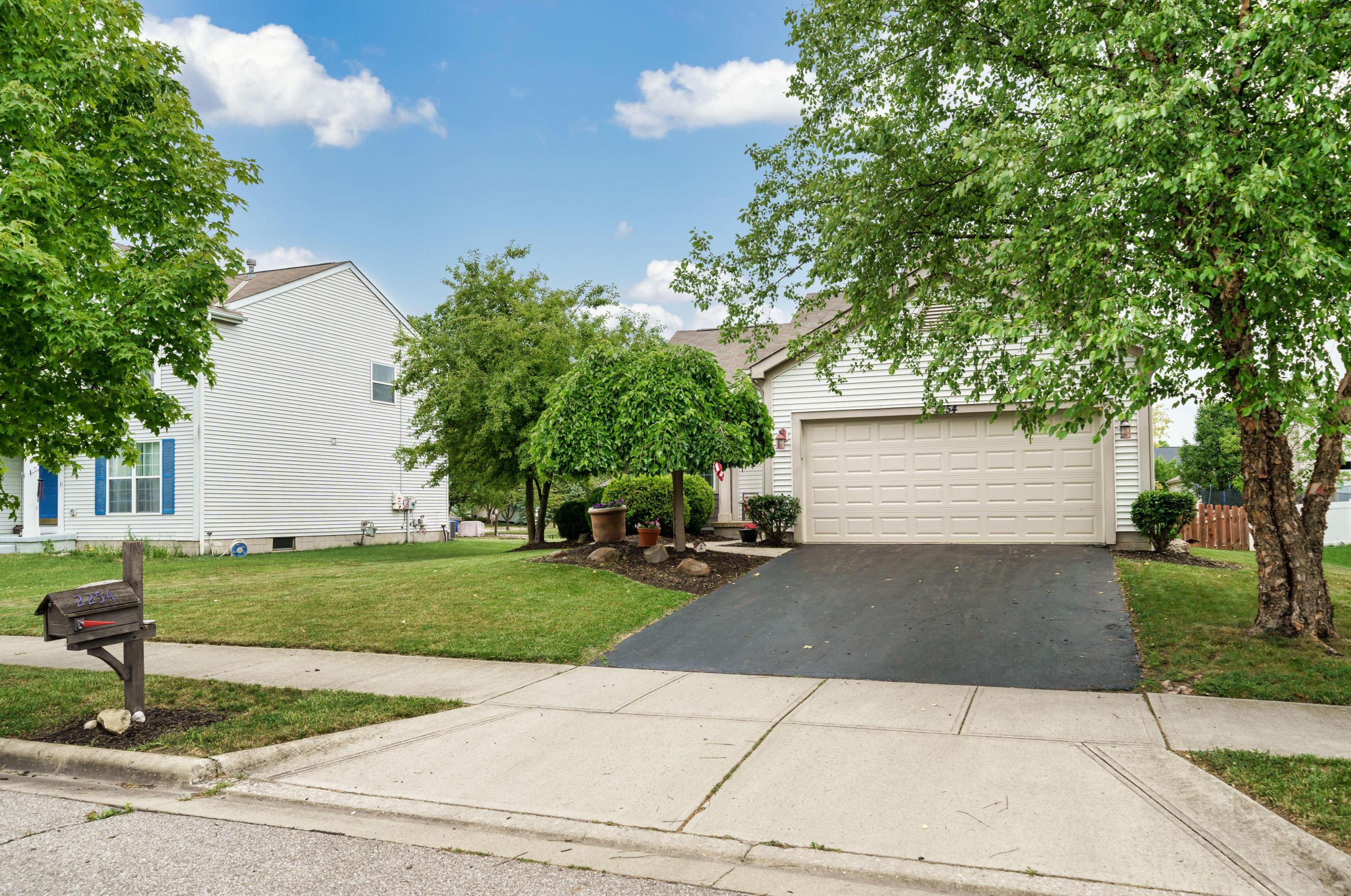 2254 Red Barn St, Delaware, OH 43015