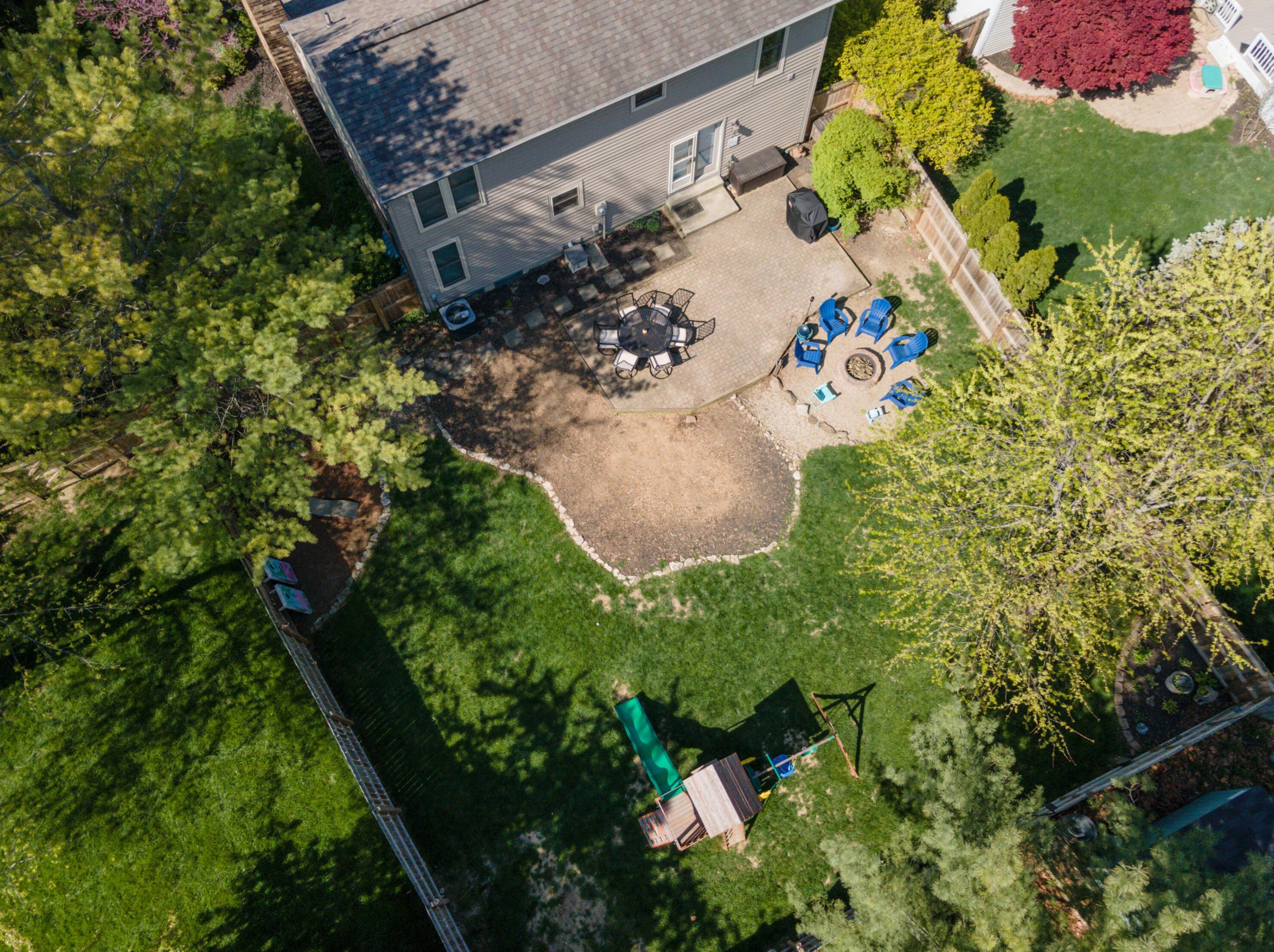 3206 Heysham Dr, Columbus, OH 43221-4437