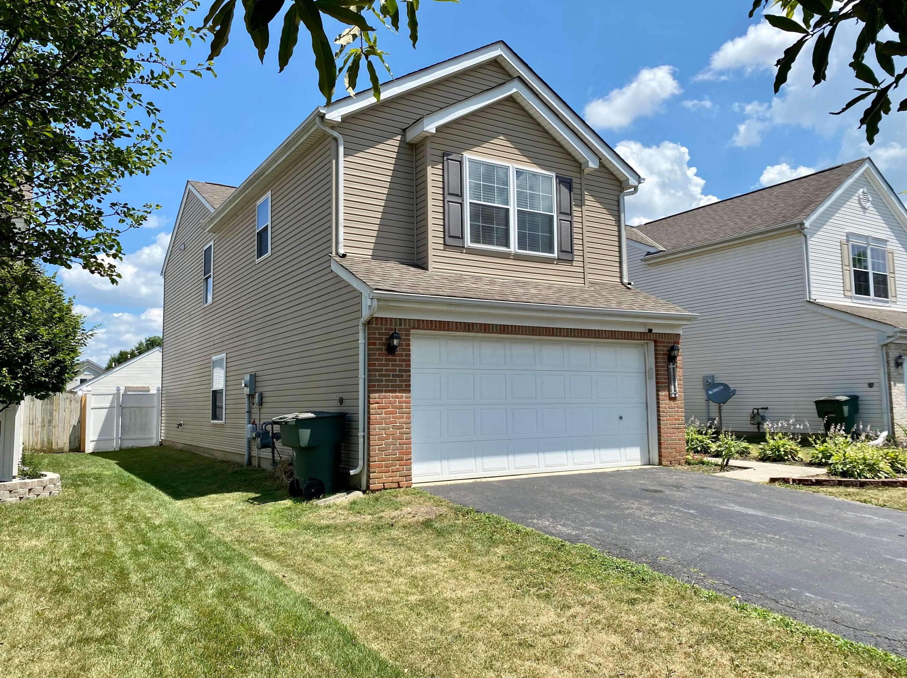 6864 Manor Crest Ln, Cnl Wnchstr, OH 43110-7806