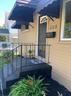 322 Harris Ave, Columbus, OH 43204-3016