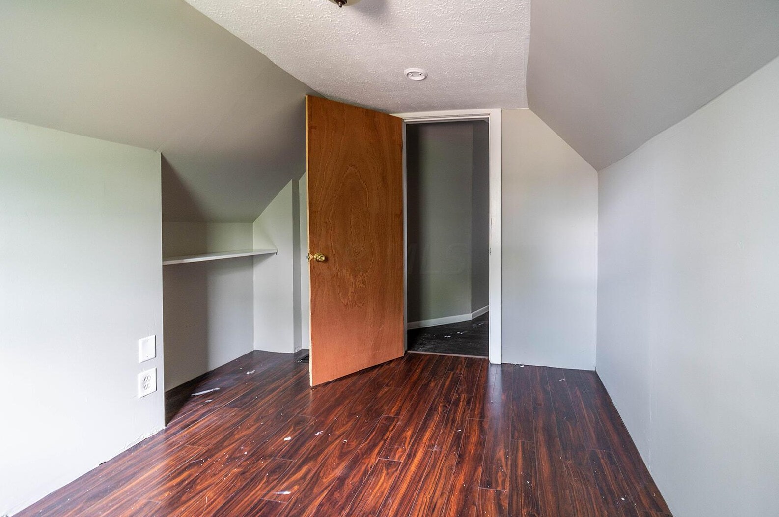 1498 Briarwood Ave, Columbus OH 43211-1407 exterior