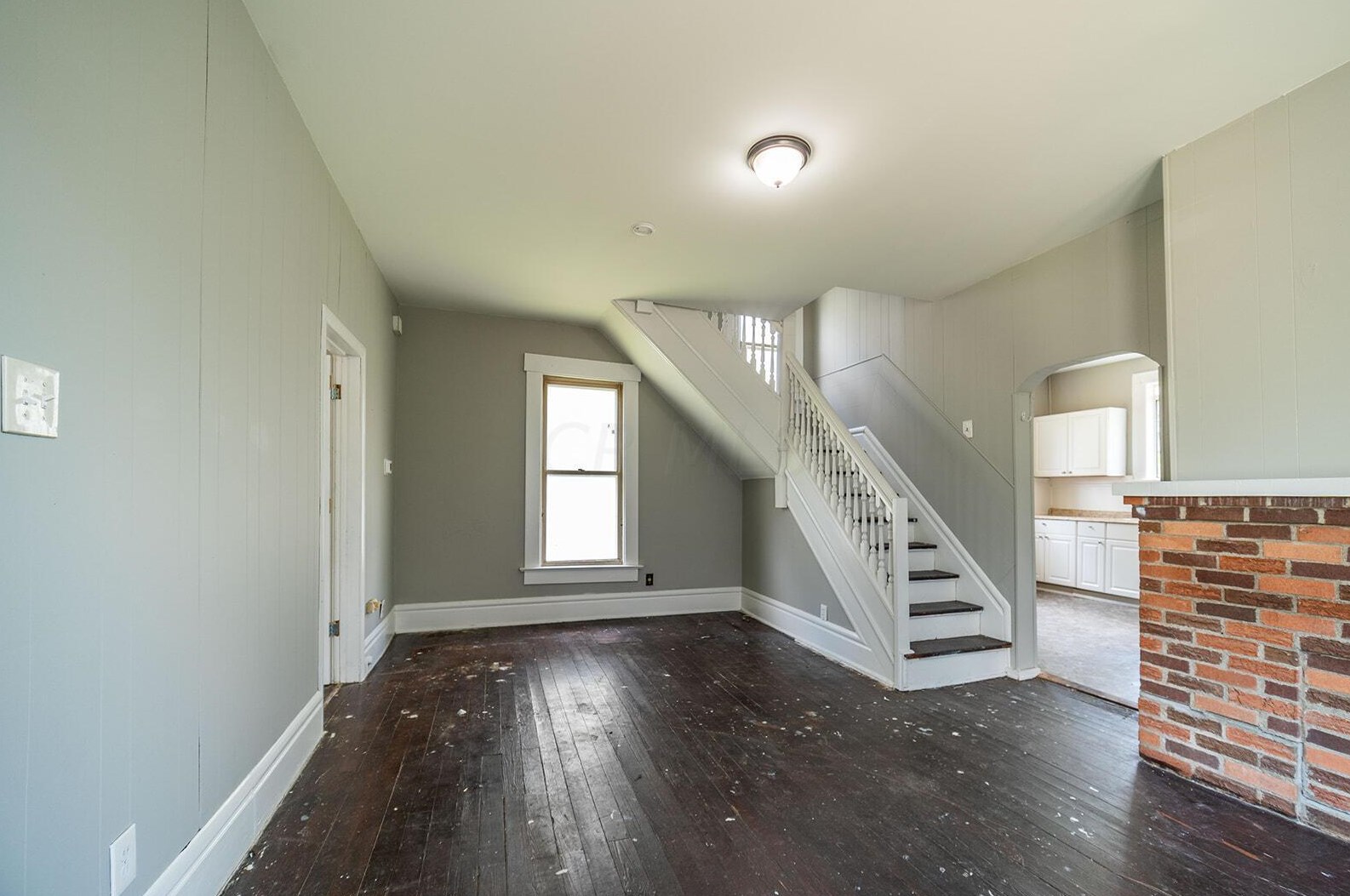 1498 Briarwood Ave, Columbus OH 43211-1407 exterior