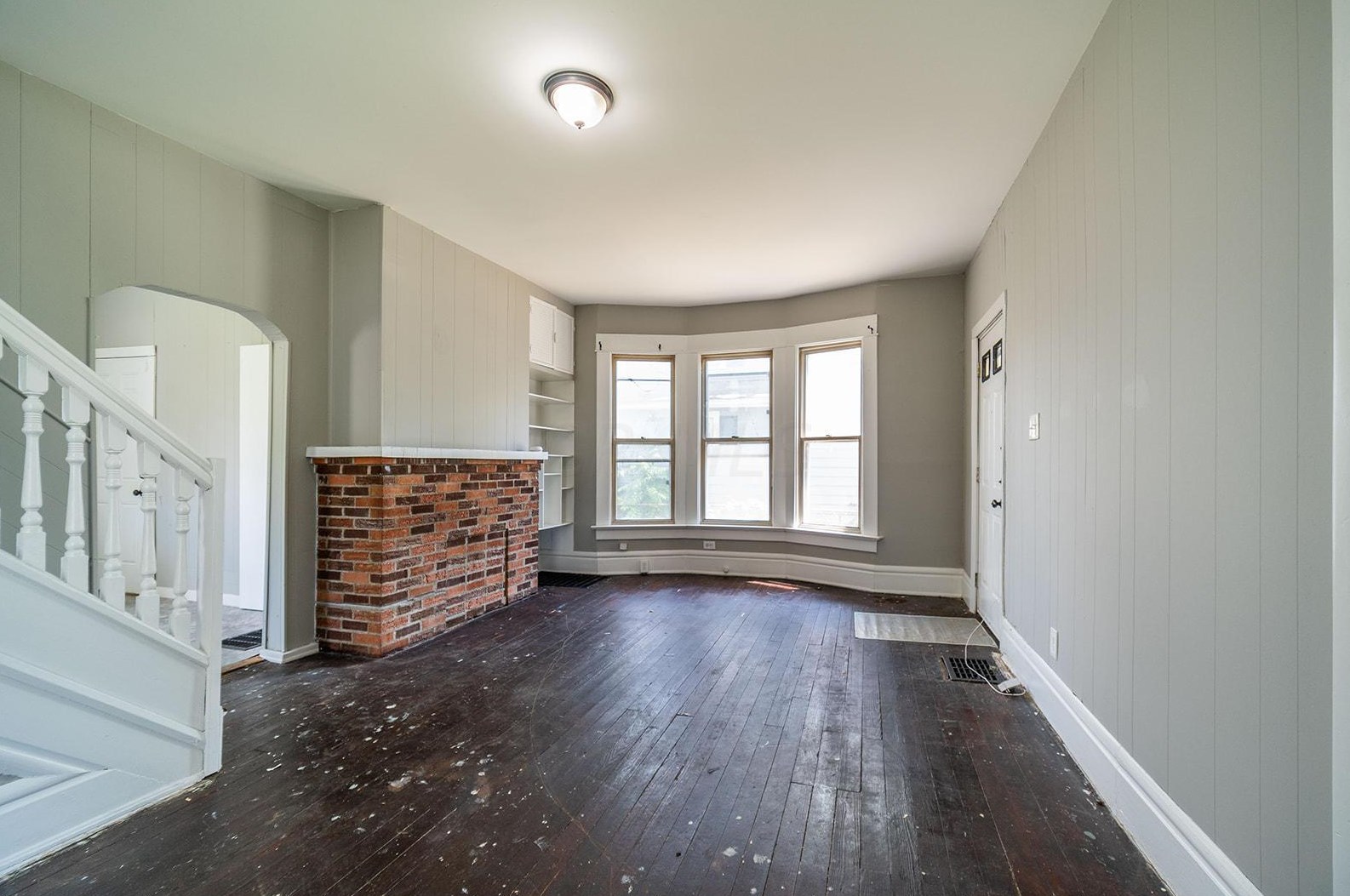 1498 Briarwood Ave, Columbus OH 43211-1407 exterior