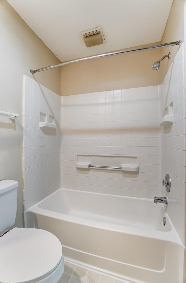 3682 Hilliard Sta Rd, Hilliard OH 43026-9338 exterior