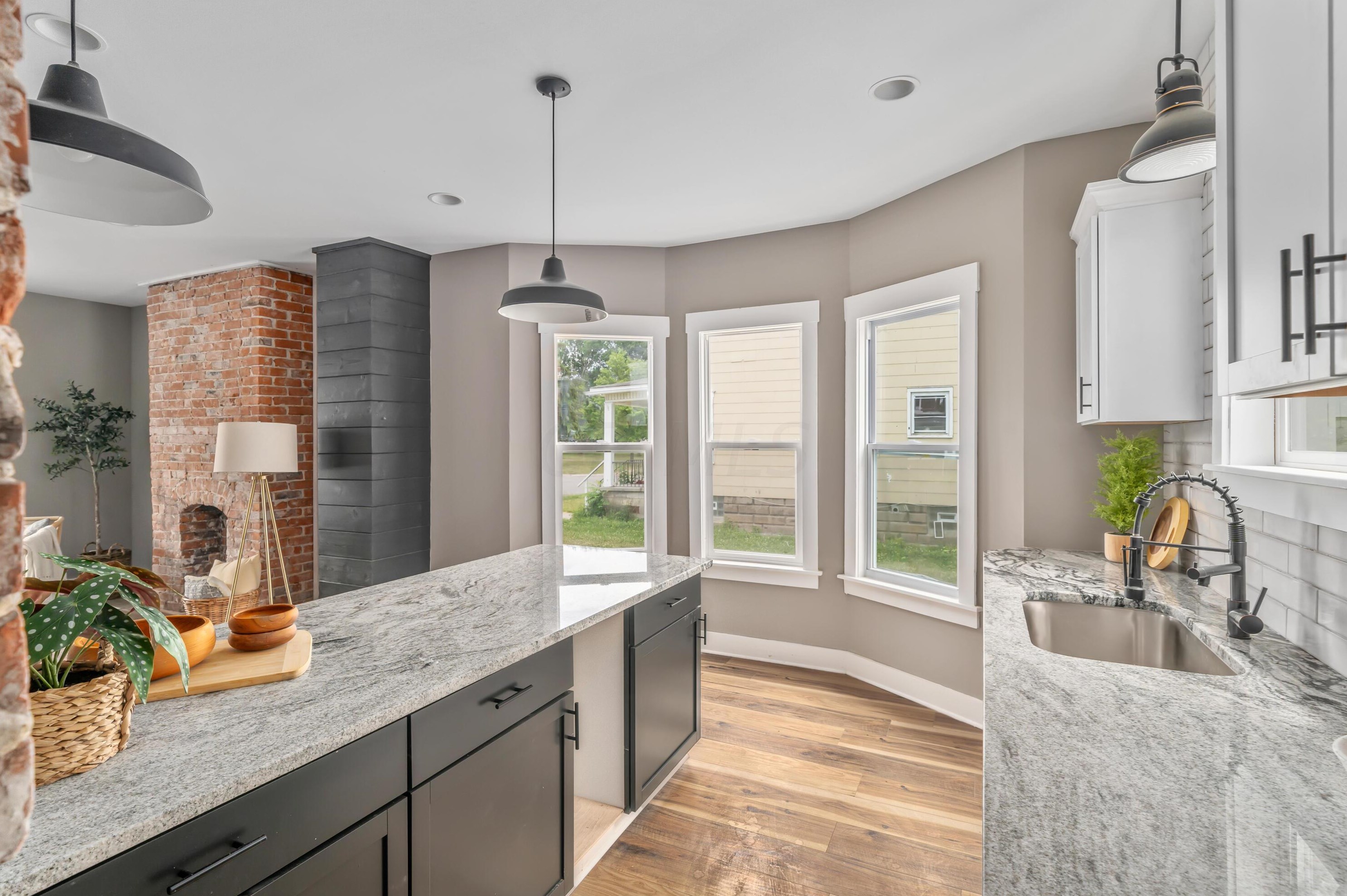 1005 Studer Ave, Columbus OH  43206-1676 exterior