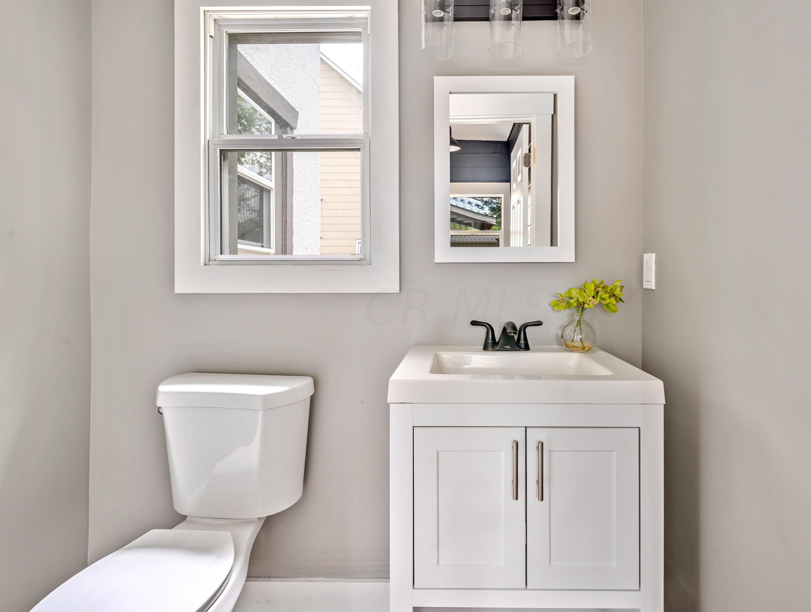 1005 Studer Ave, Columbus OH  43206-1676 exterior