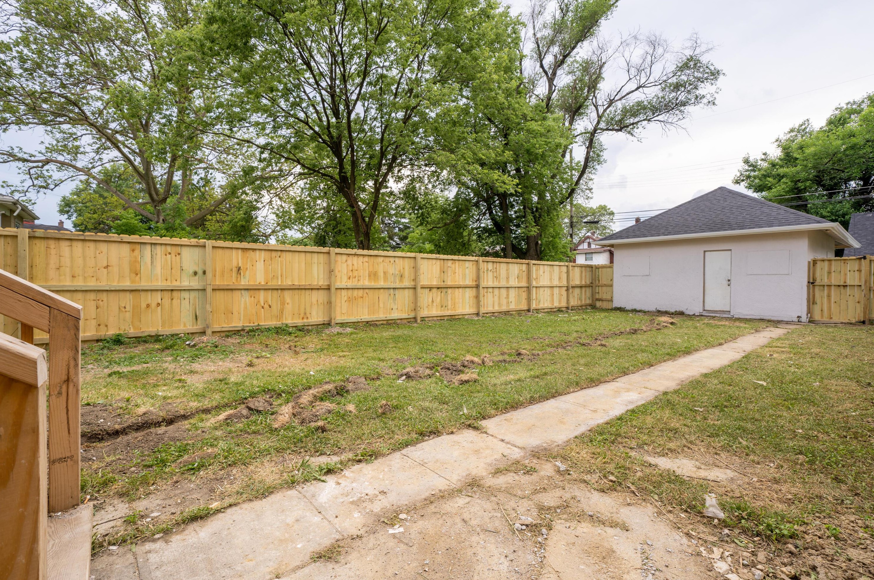 1005 Studer Ave, Columbus OH  43206-1676 exterior