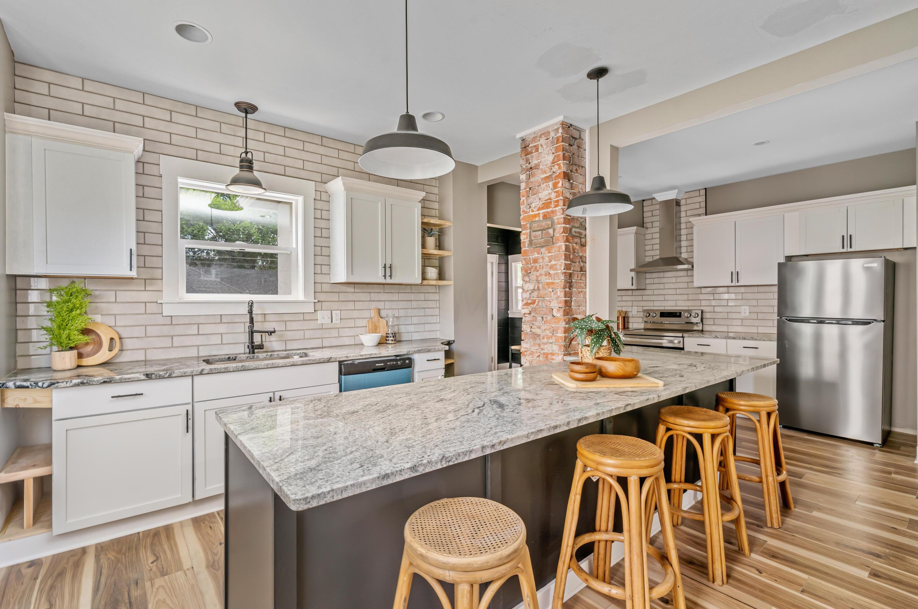 1005 Studer Ave, Columbus OH  43206-1676 exterior