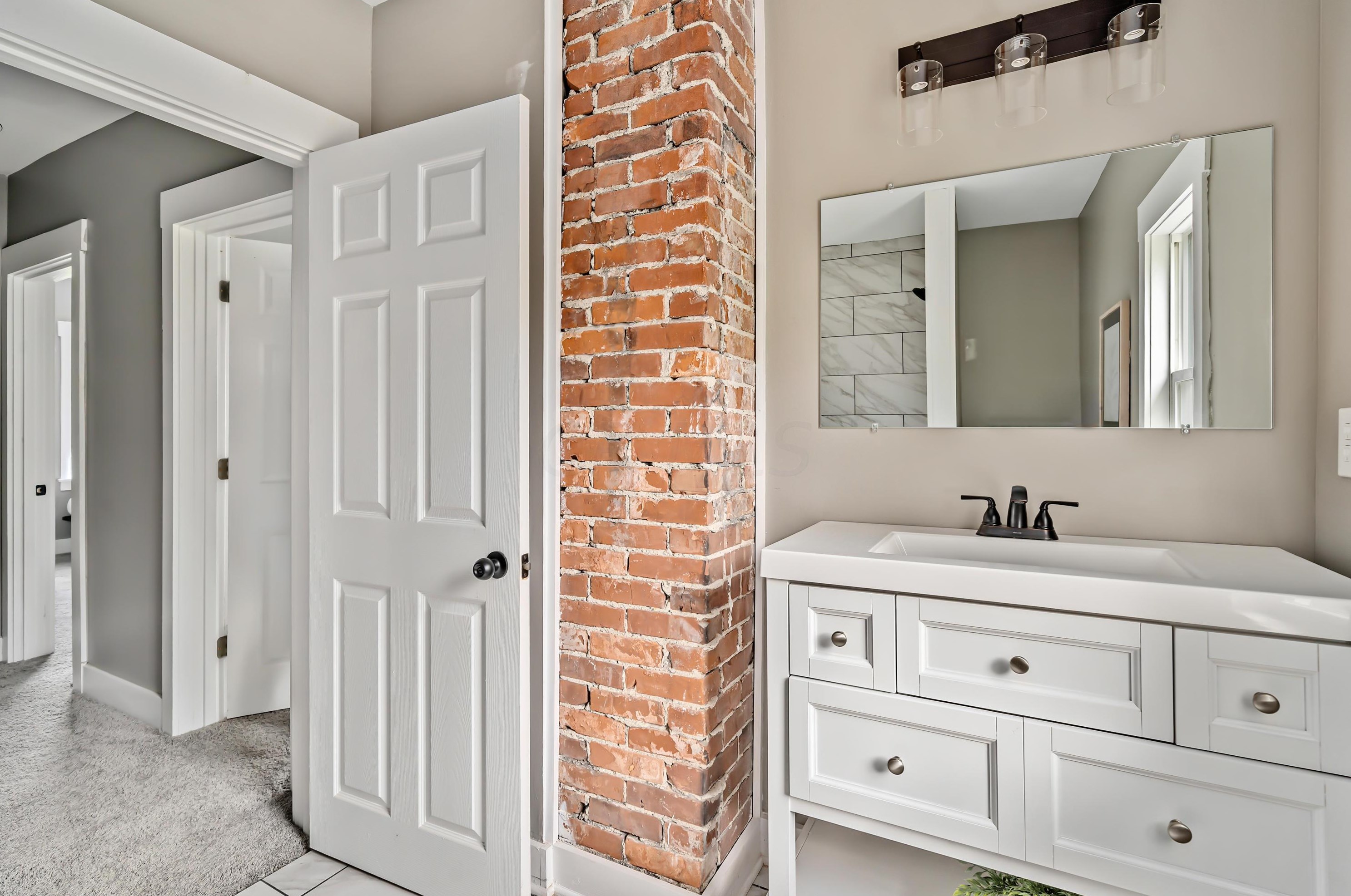 1005 Studer Ave, Columbus OH  43206-1676 exterior