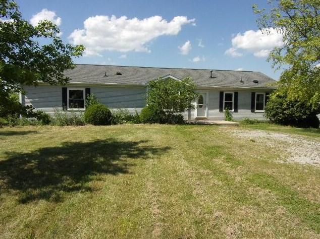 562 State Route 734 Nw, Washington CH, OH 43160