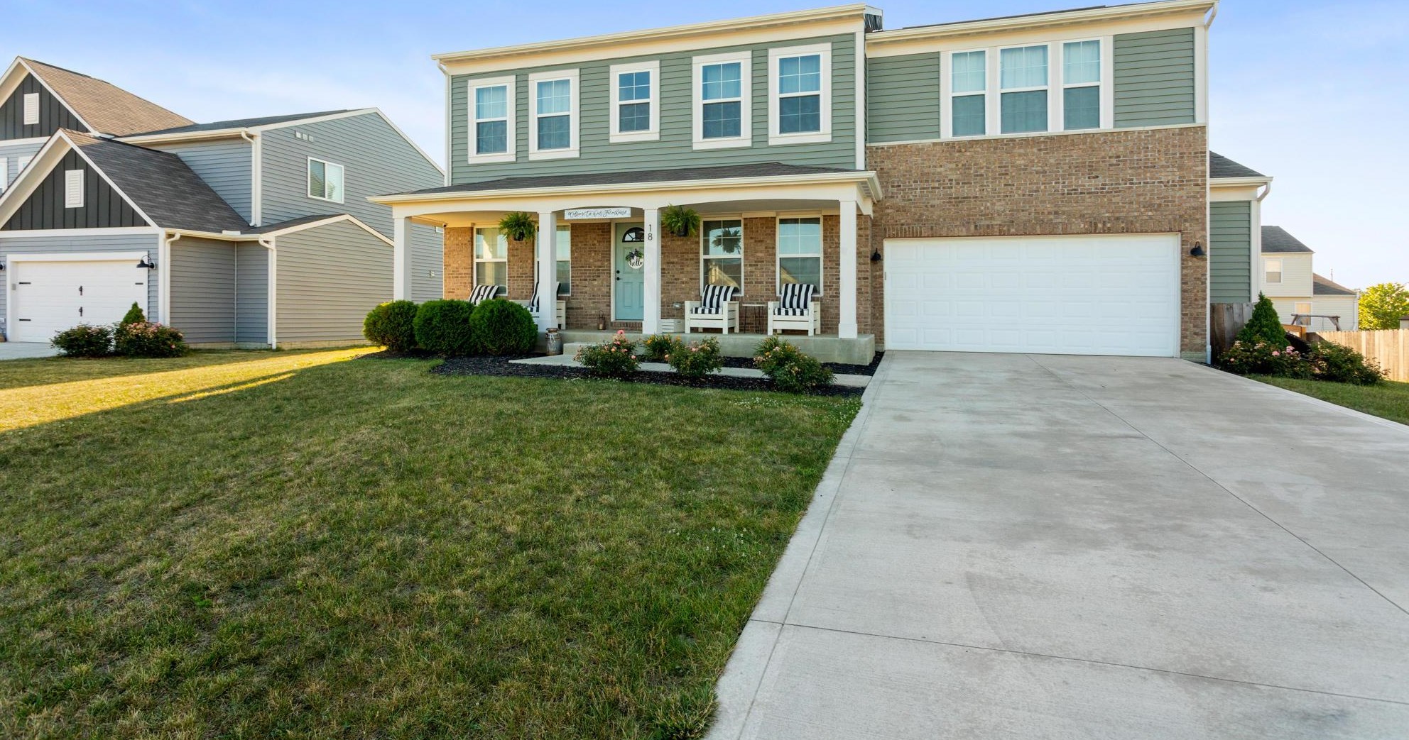 18 Burroughs Dr, Ashville, OH 43103
