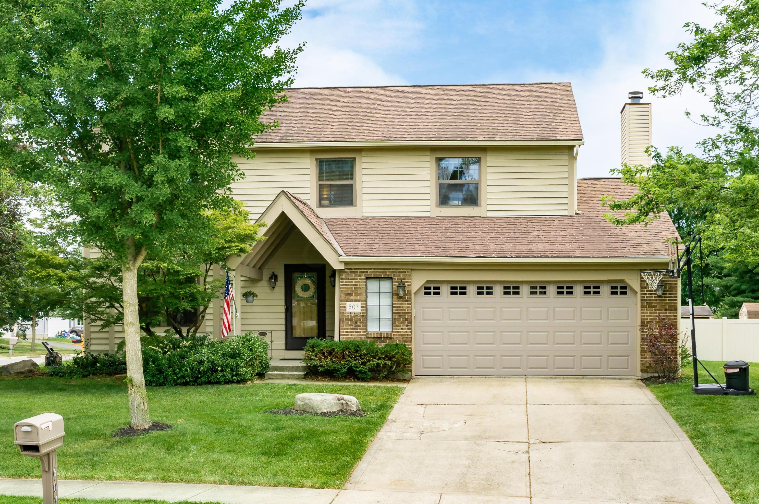 607 Apple St, Westerville, OH 43082-1099