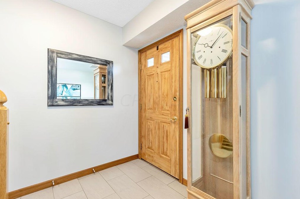 5451 Red Wynne Ln, Hilliard, OH 43026-8957