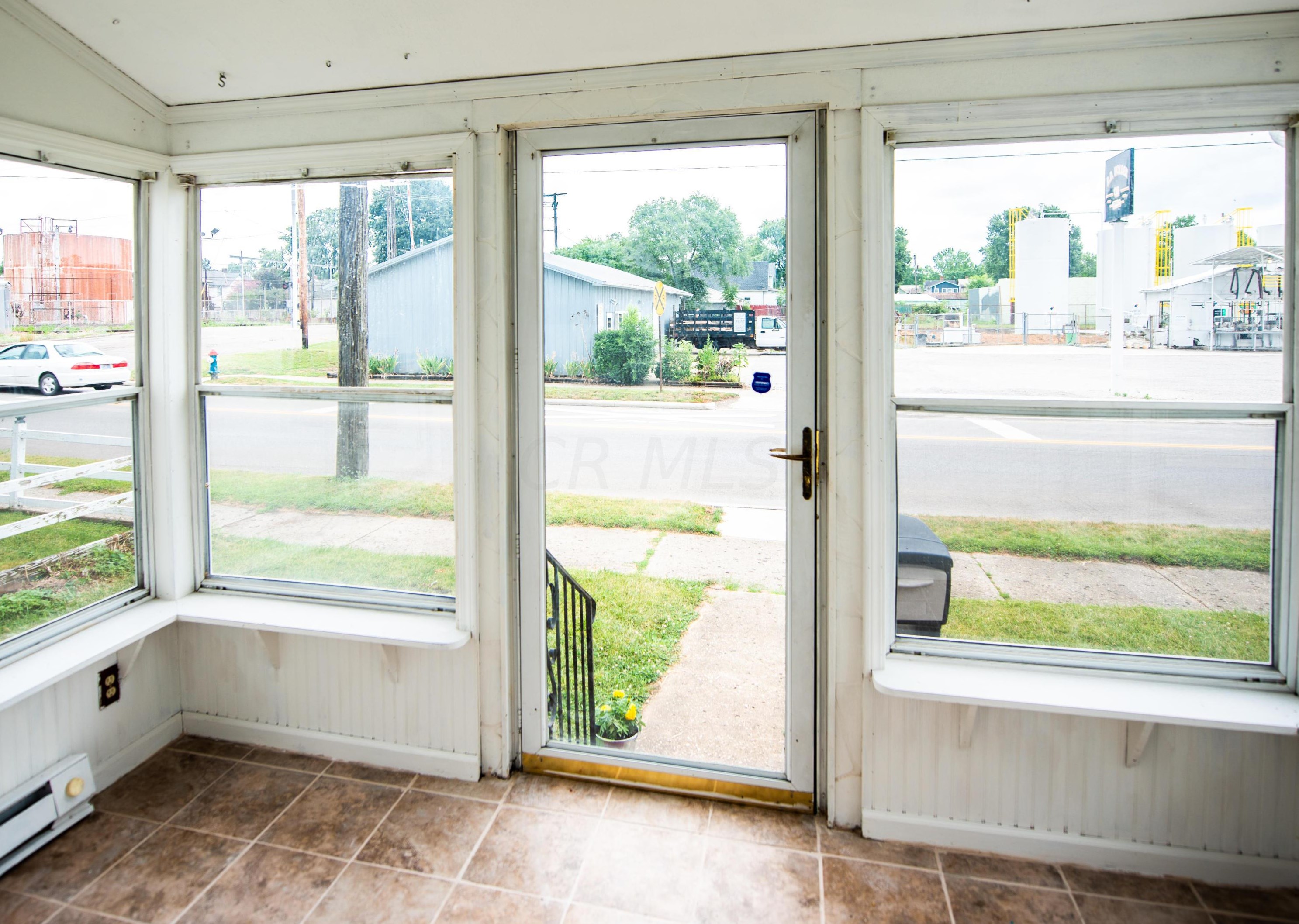 233 Pierce Ave, Lancaster, OH 43130-3614