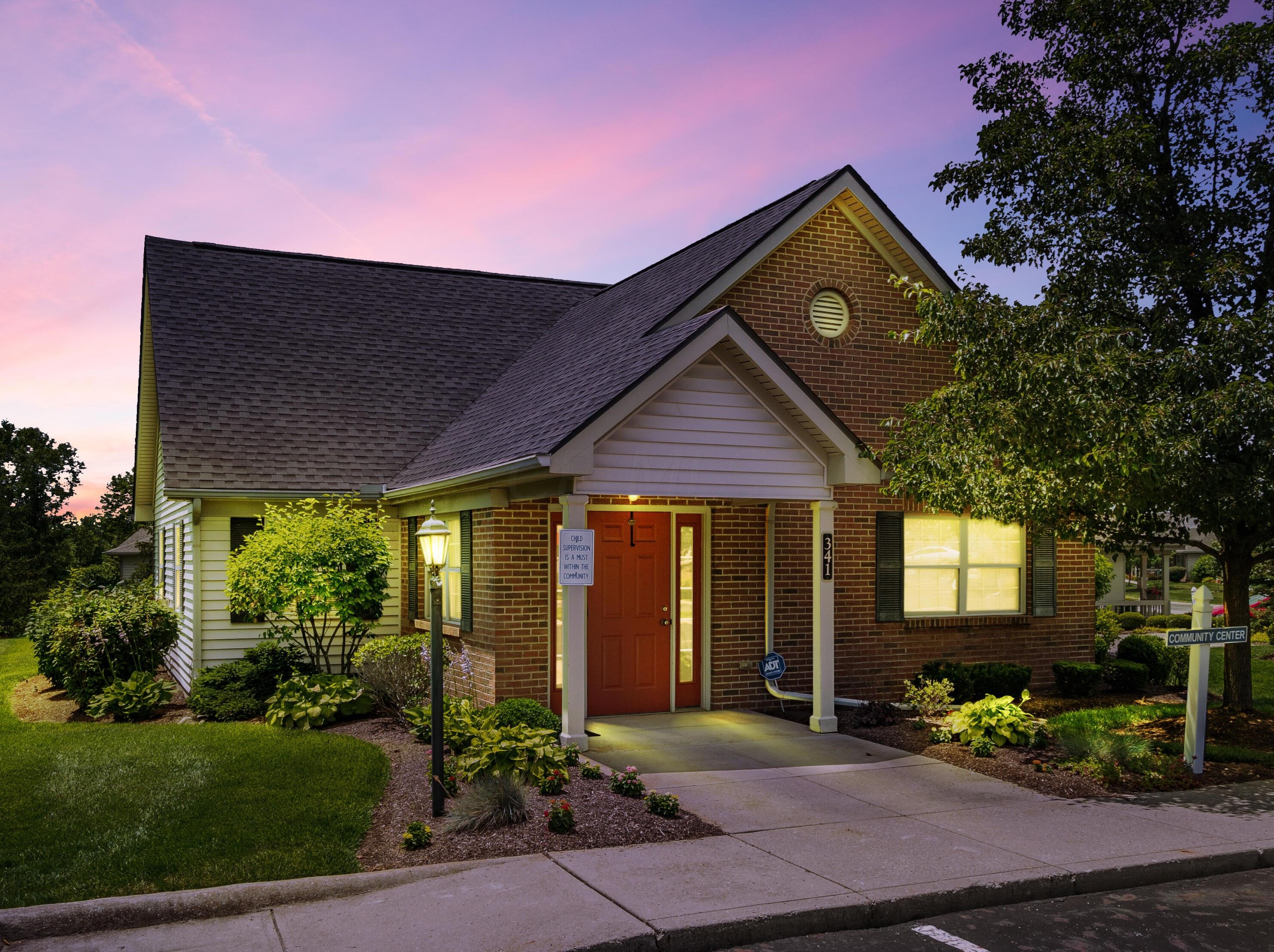 388 Virginia Ct, Pataskala, OH 43062