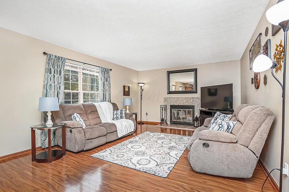4500 Big Walnutview Dr, Columbus, OH 43230-4144