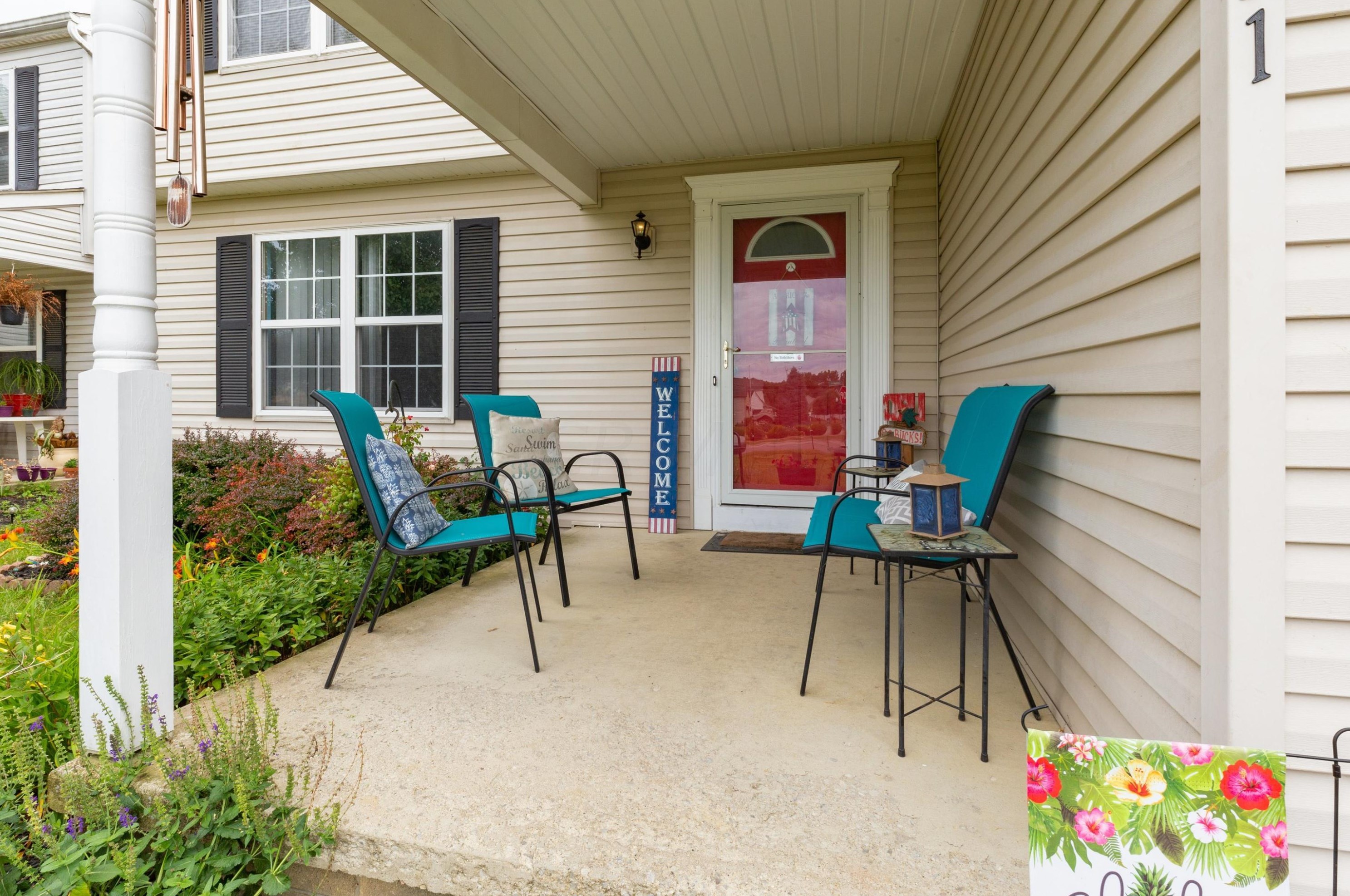 1431 Costigan Rd, Darbydale, OH 43123