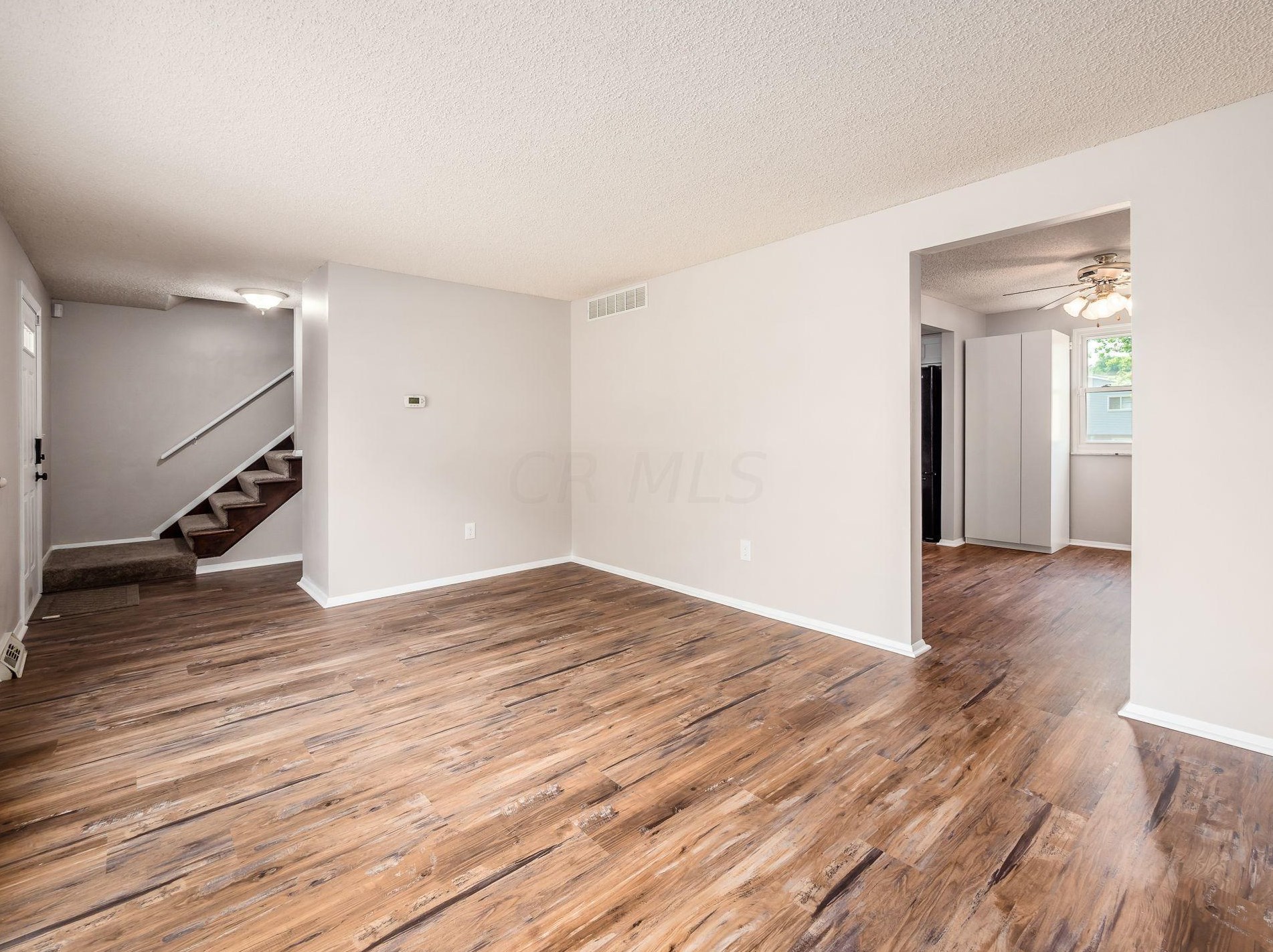 2067 Queensbridge Dr, Columbus, OH 43235-2070