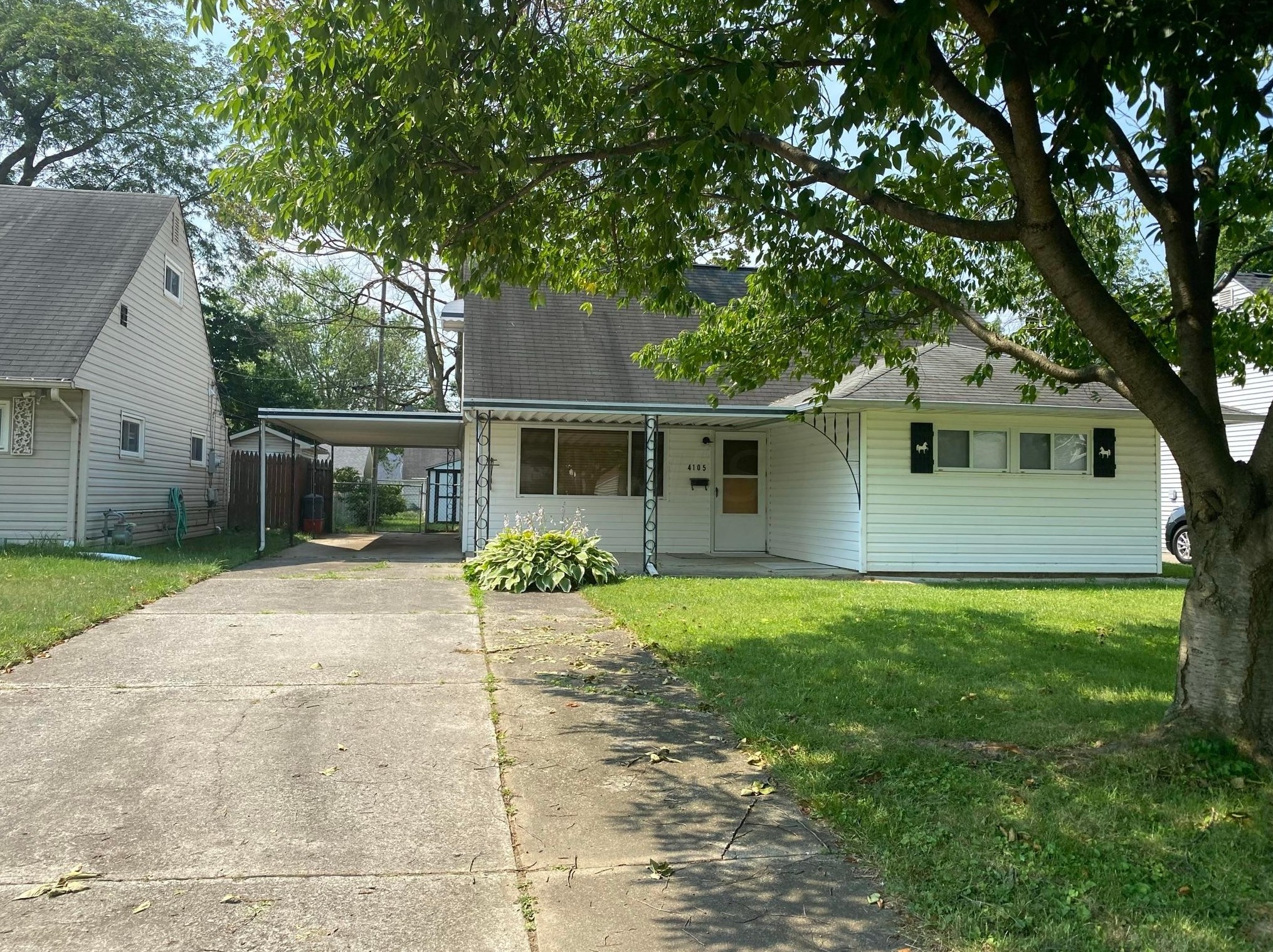 4105 Rickenbacker Ave, Columbus, OH 43213-2887