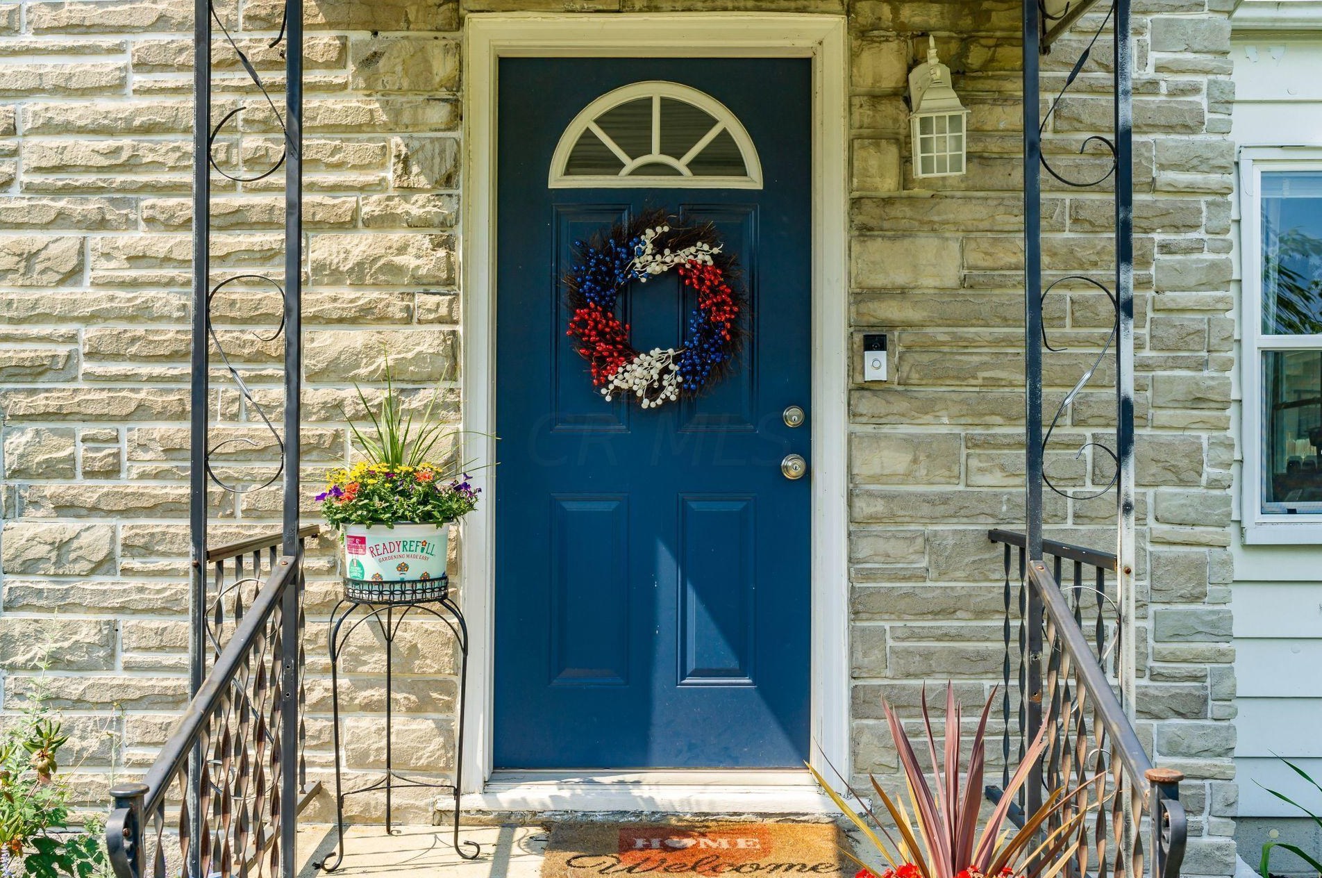 2022 Merryhill Dr, Columbus, OH 43219-2992