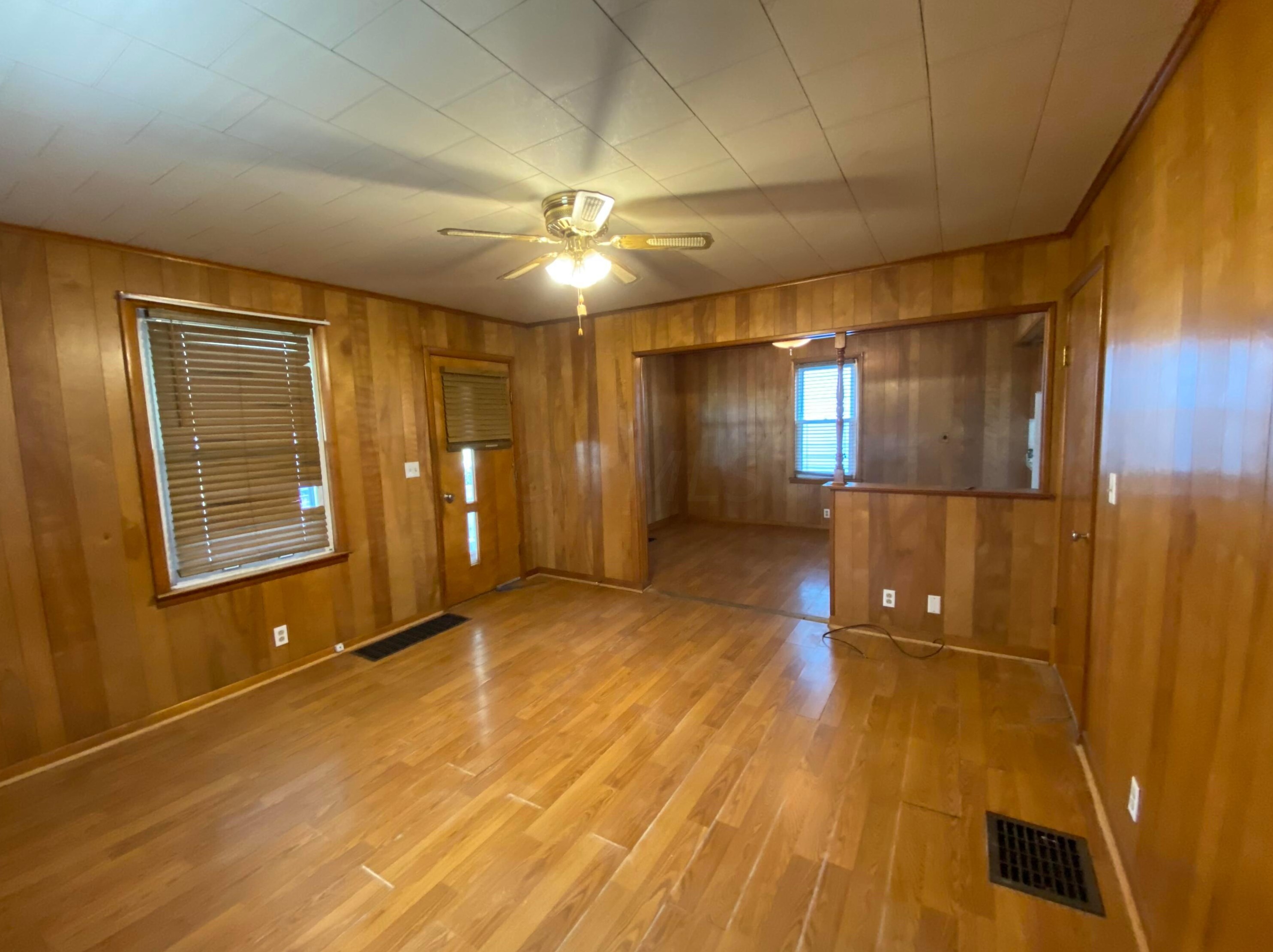 1326 Walnut St, Lancaster, OH 43130-4065