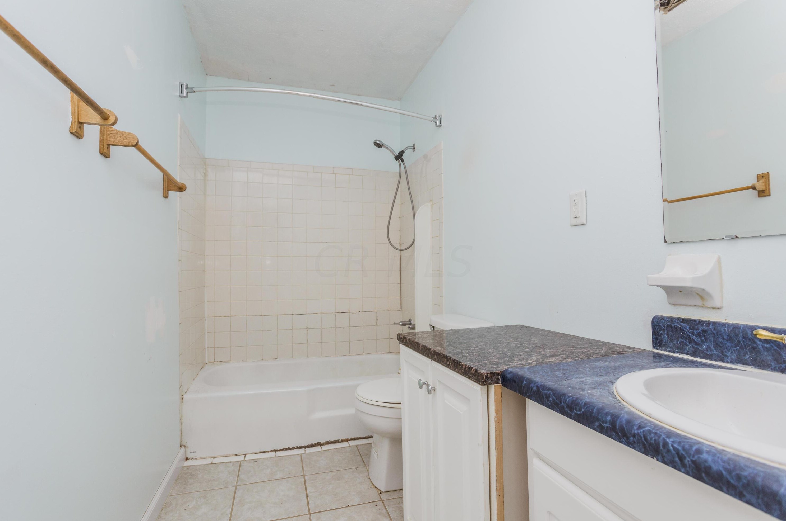 3453 Bremen St, Columbus OH 43224-3435 exterior