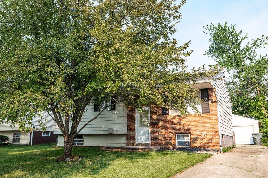 3453 Bremen St, Columbus, OH 43224-3434