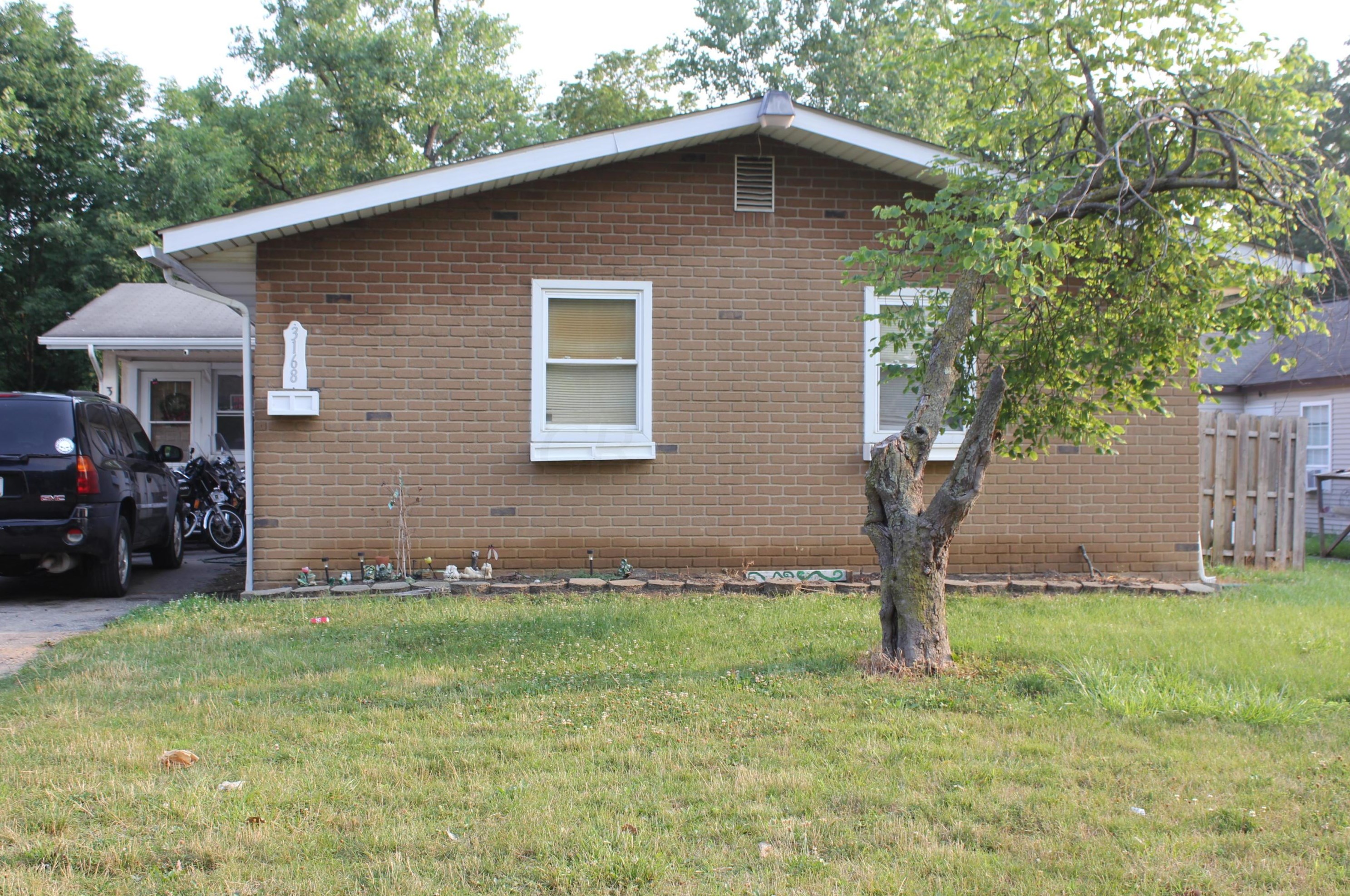 3168-70 Winding Creek Dr, Columbus, OH 43223-3530
