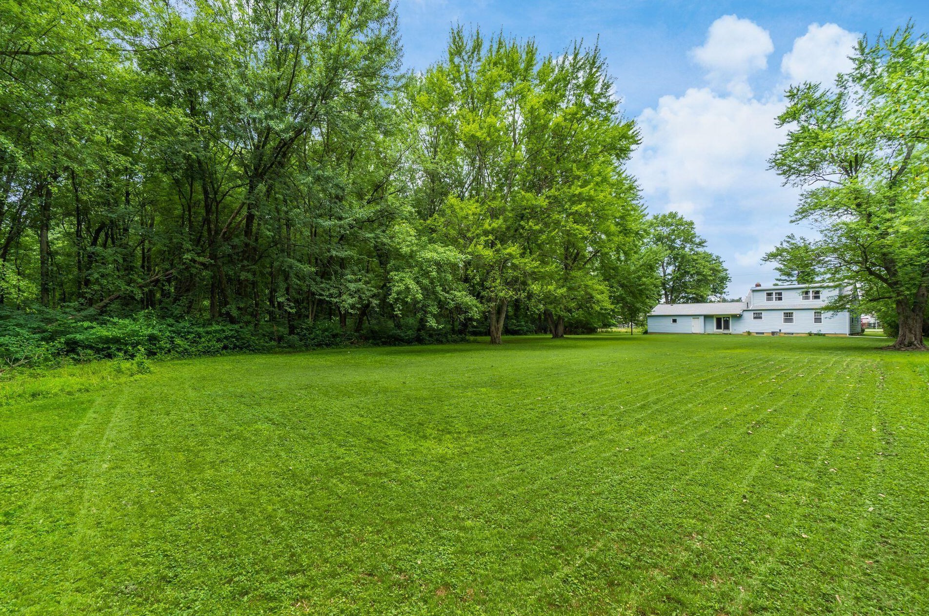 3601 Agler Rd, Columbus OH 43224-4607 exterior