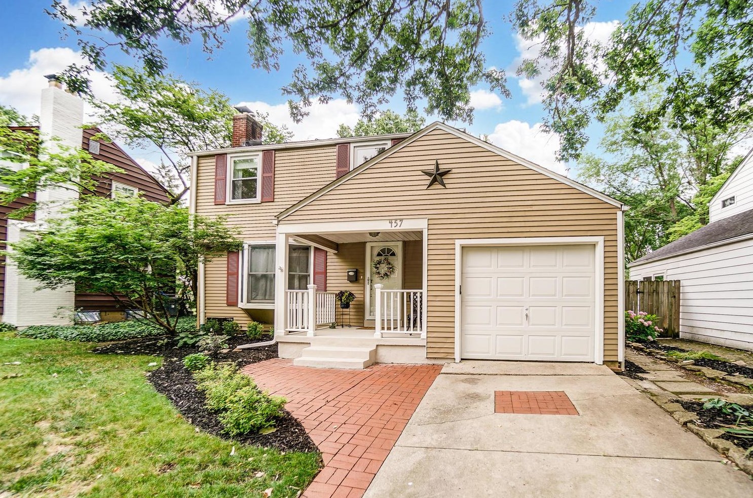 457 Colonial Ave, Columbus, OH 43085-3733