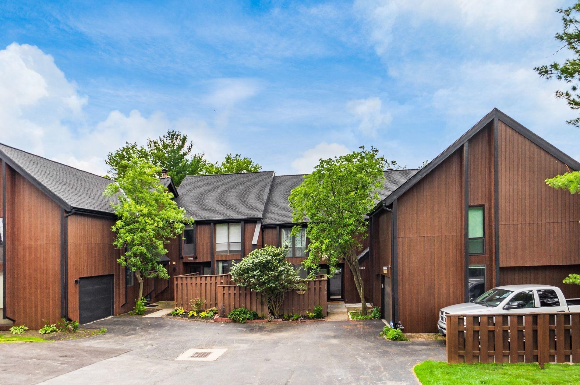 4883 Smoketalk Ln, Westerville, OH 43081-7840