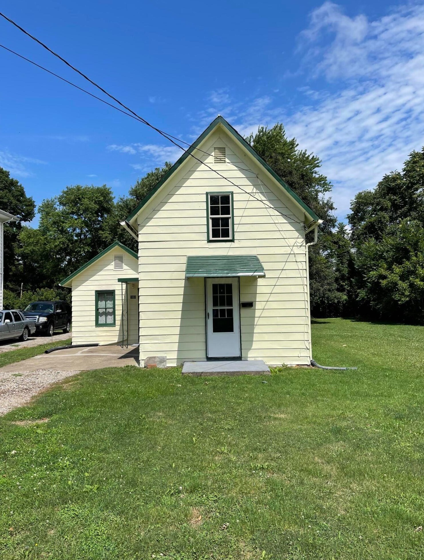 567 Dryden Rd, Zanesville, OH 43701