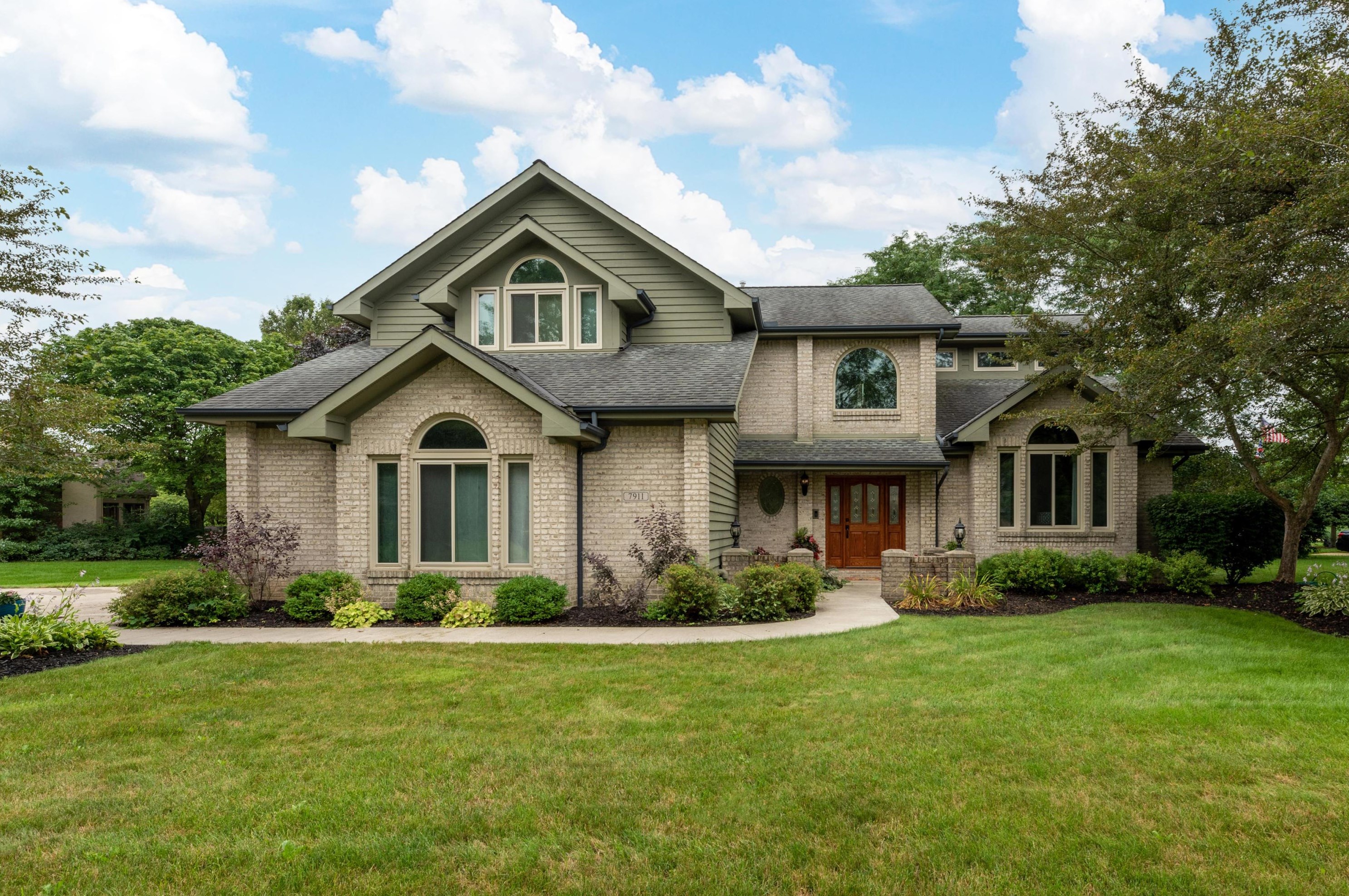 7911 Spring Mill Dr, Cnl Wnchstr, OH 43110-9265