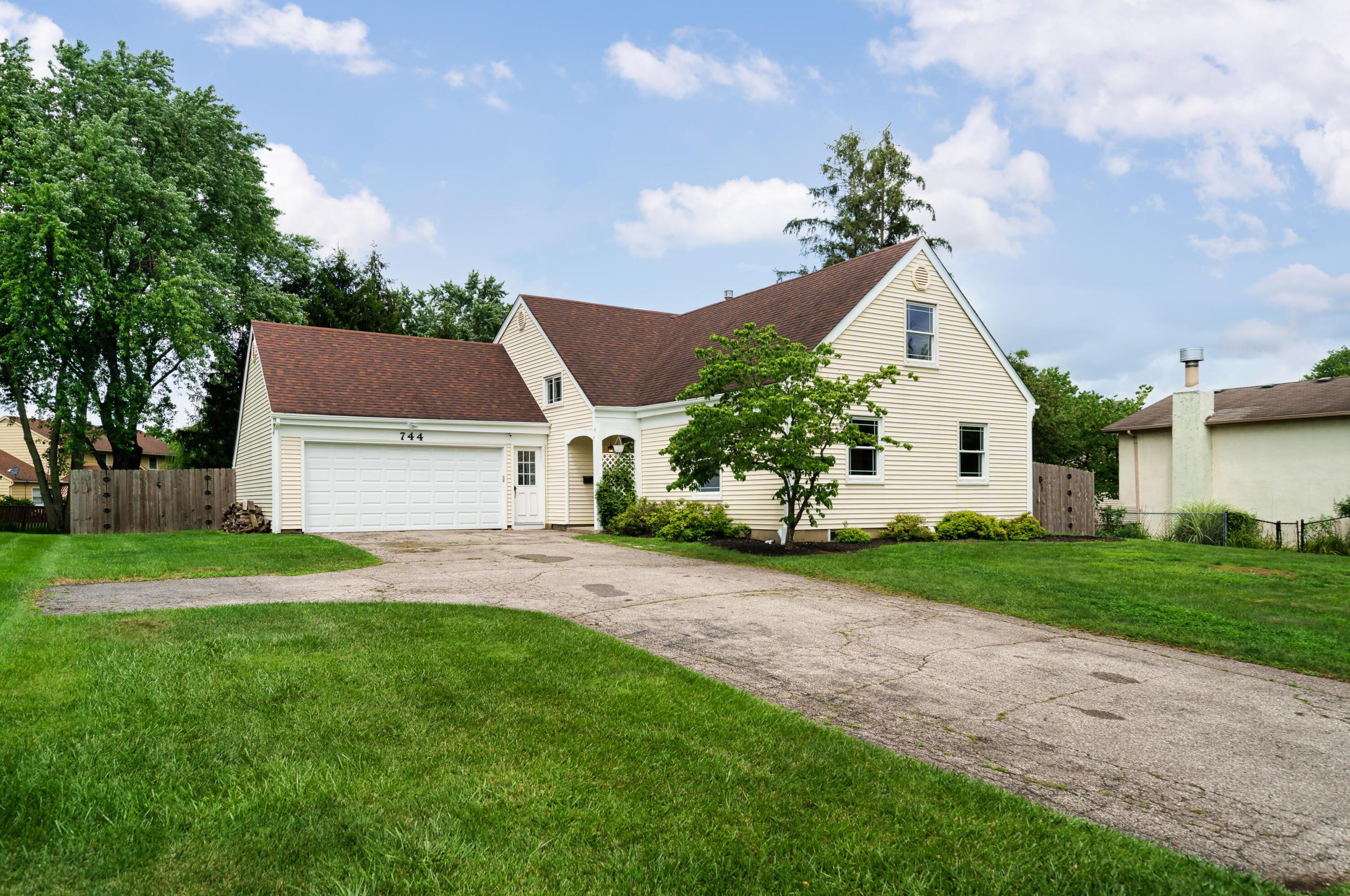 744 Main St, Westerville, OH 43081-1223