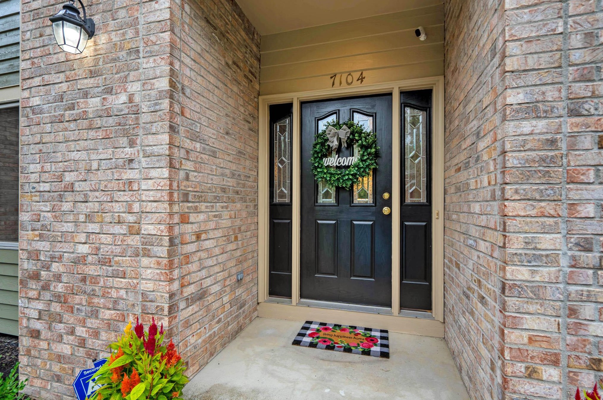 7104 Timberview Dr, Dublin OH  43017-1019 exterior