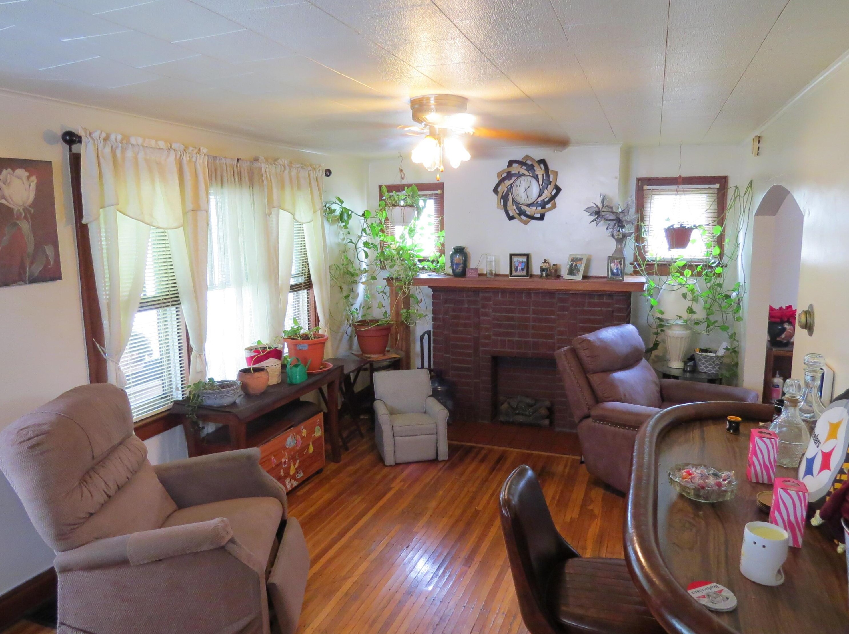 543 Terrace Ave, Columbus, OH 43204-3143
