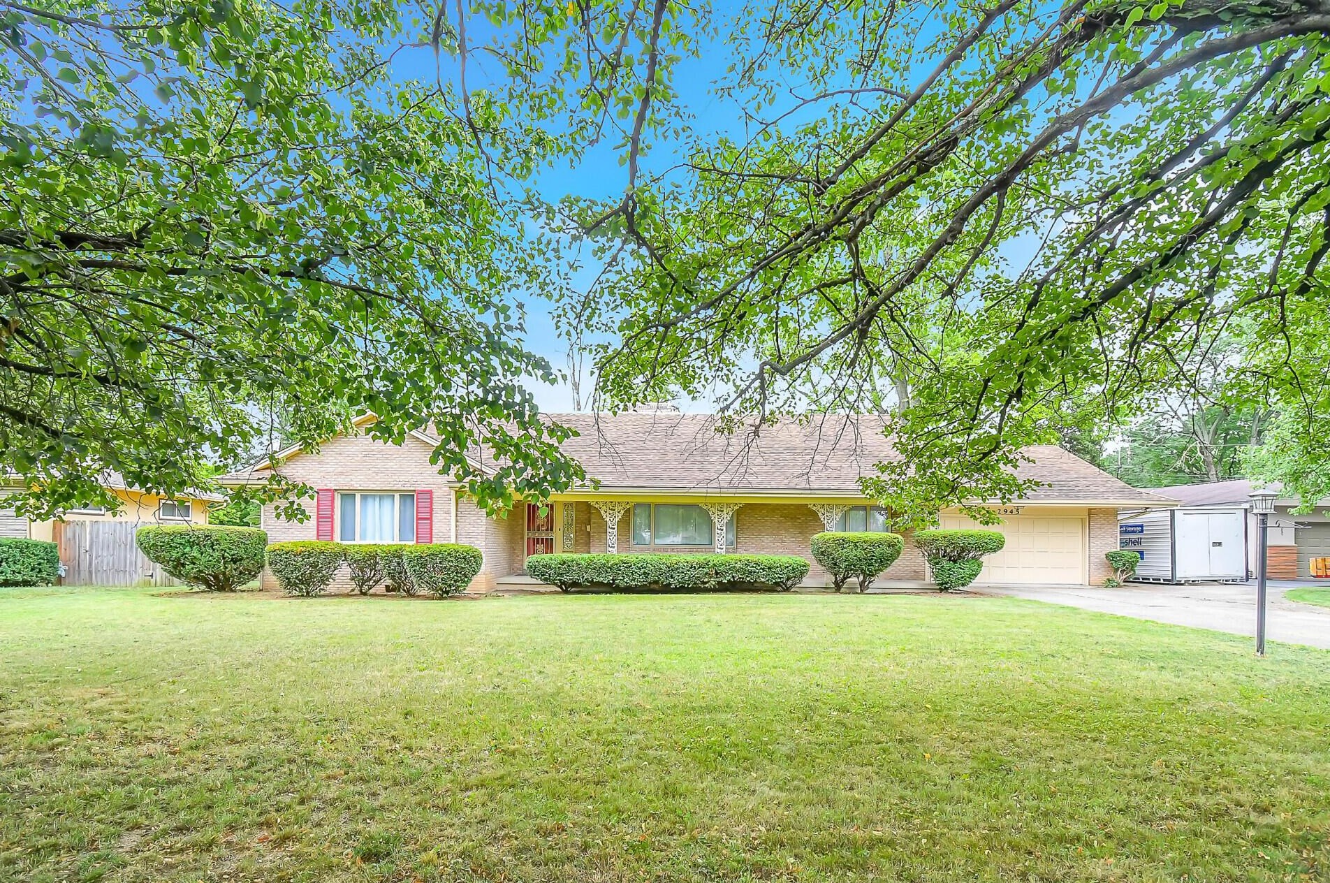 2945 Berwick Blvd, Columbus, OH 43209-3002