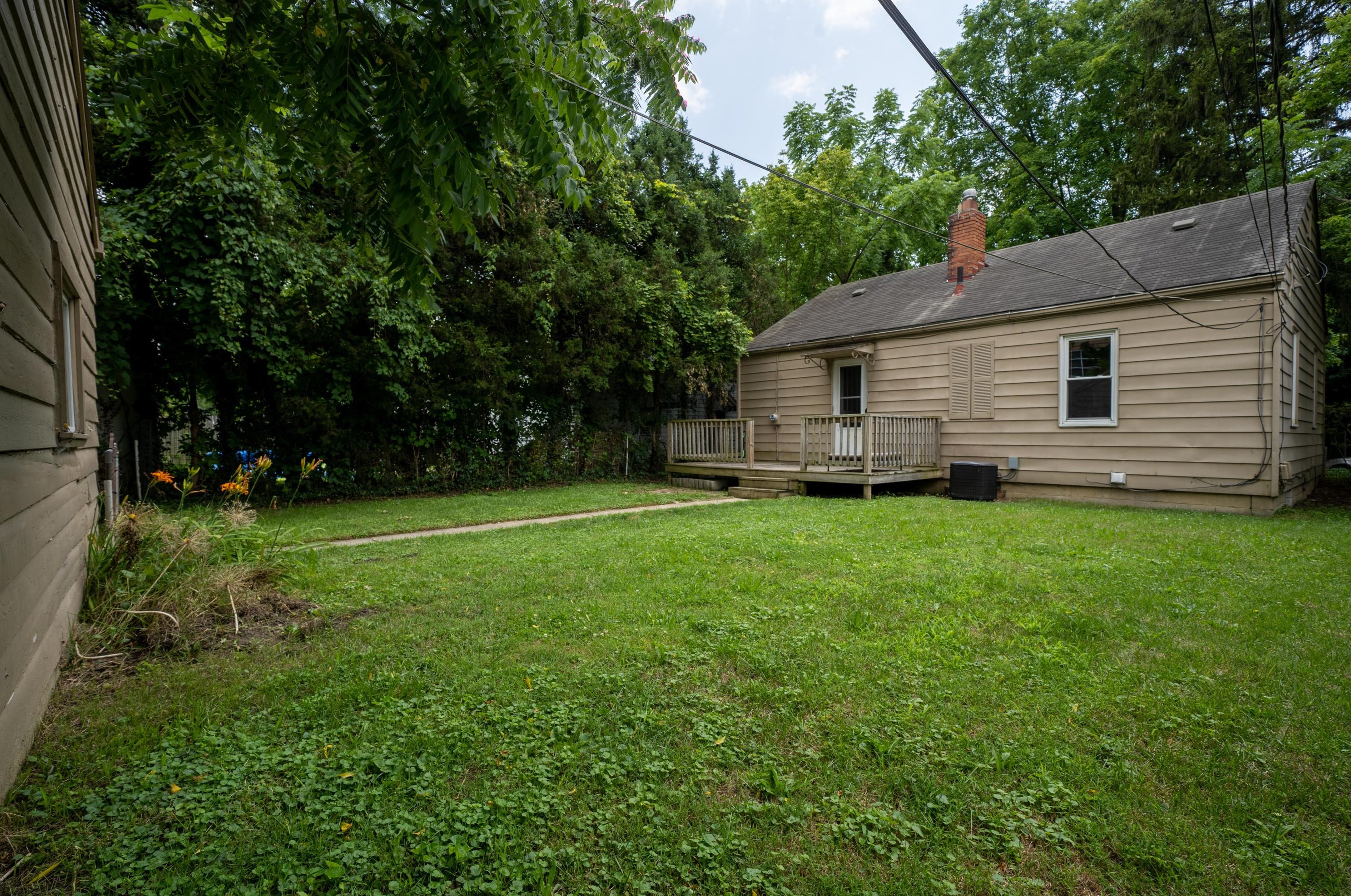 2738 Allegheny Ave, Columbus OH  43209-1012 exterior