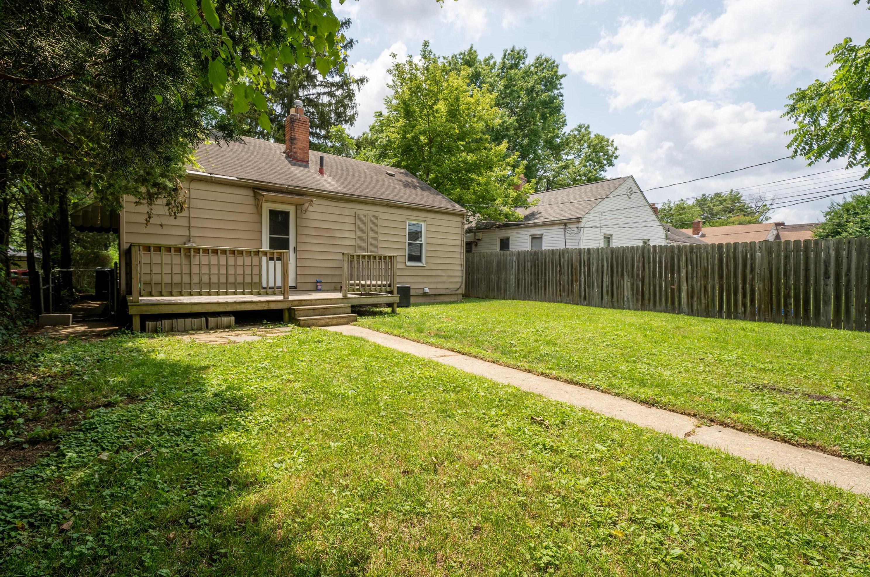 2738 Allegheny Ave, Columbus OH  43209-1012 exterior