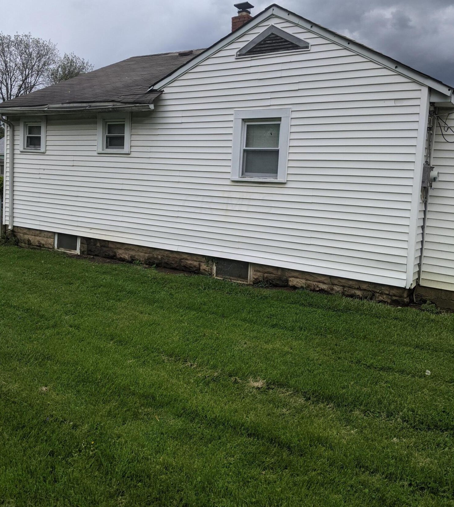 2173 Safford Ave, Columbus, OH 43223-1730