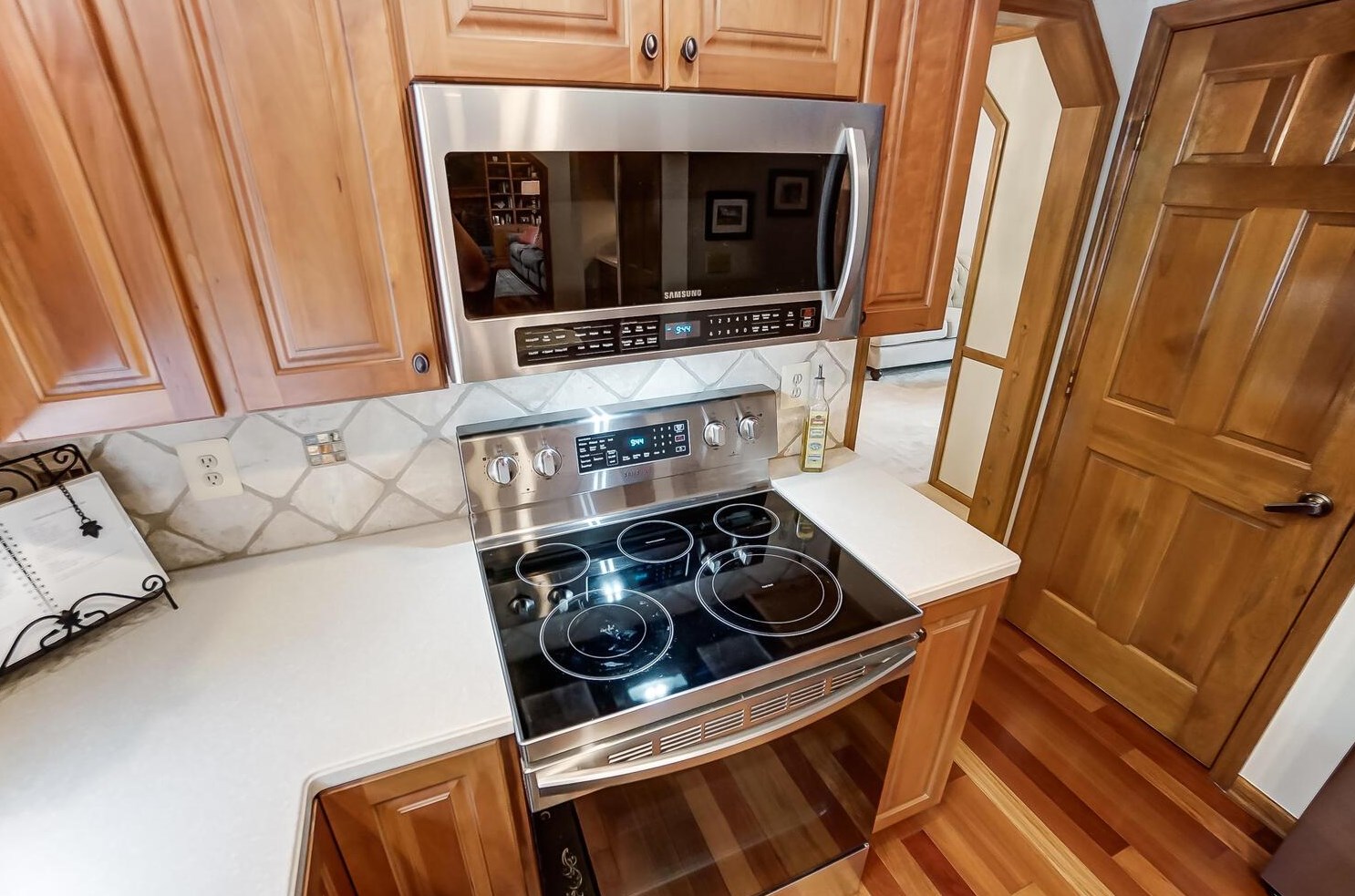 13114 Oakmere Dr, Pickerington OH  43147-9005 exterior