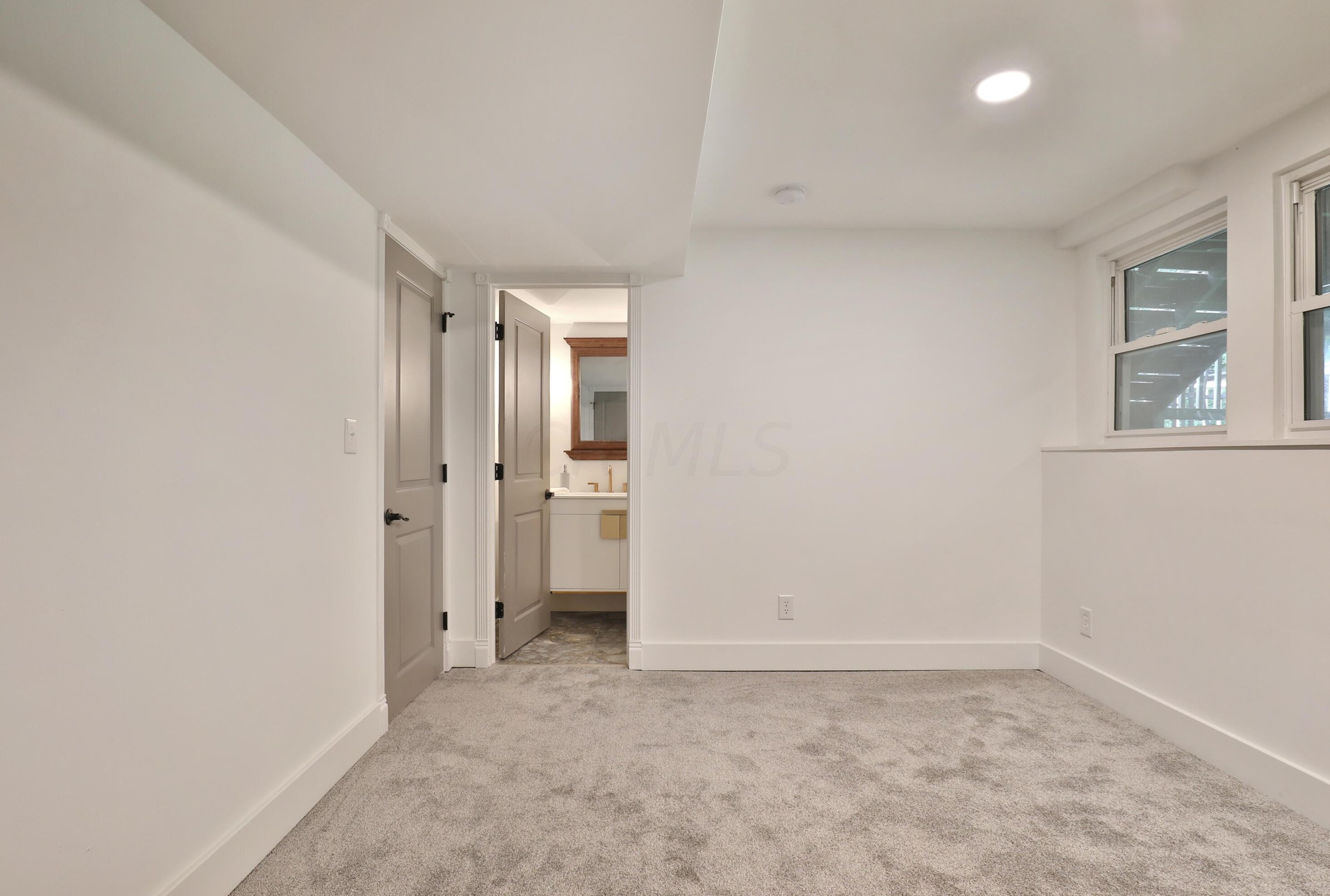 4202 Klondike Rd, Delaware OH  43015-9513 exterior