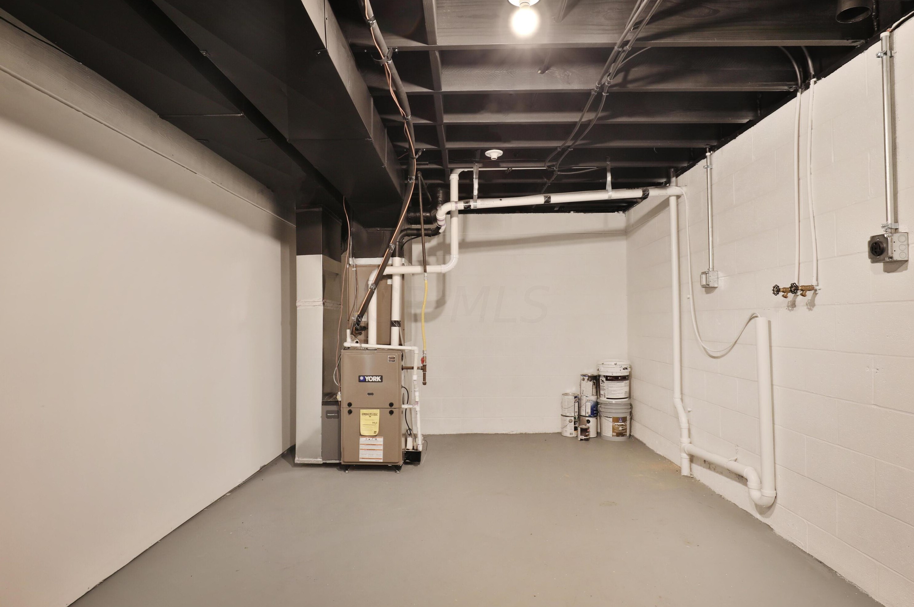 4202 Klondike Rd, Delaware OH  43015-9513 exterior