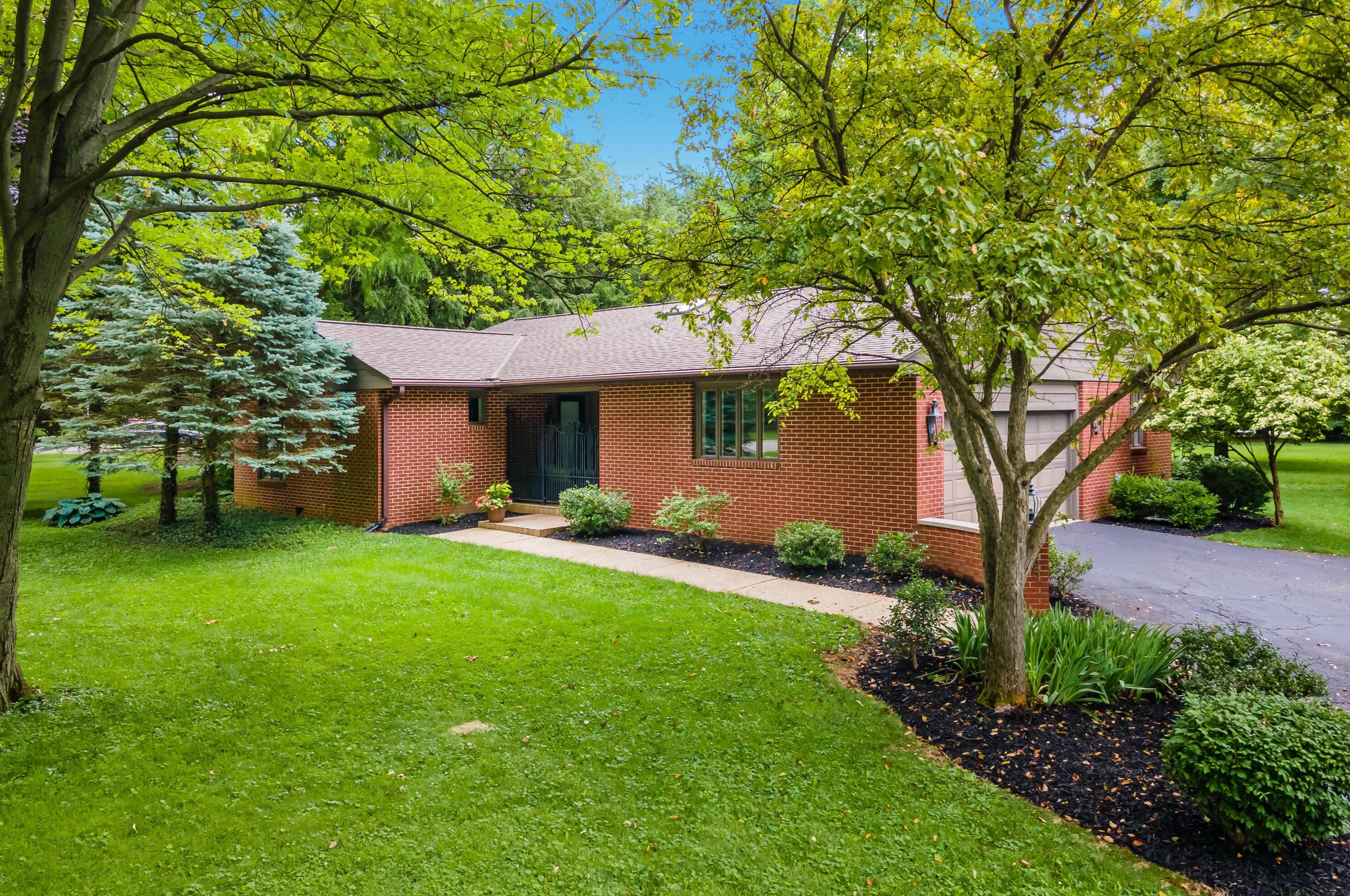 3165 Lilly Mar Ct, Dublin, OH 43017-1477