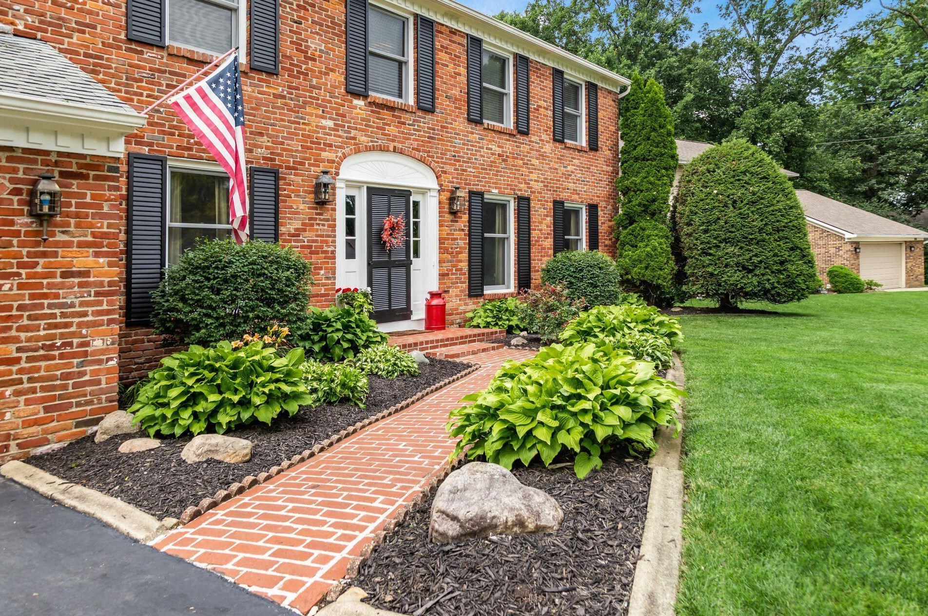 1163 Laureen Ct, Westerville, OH 43081-2529