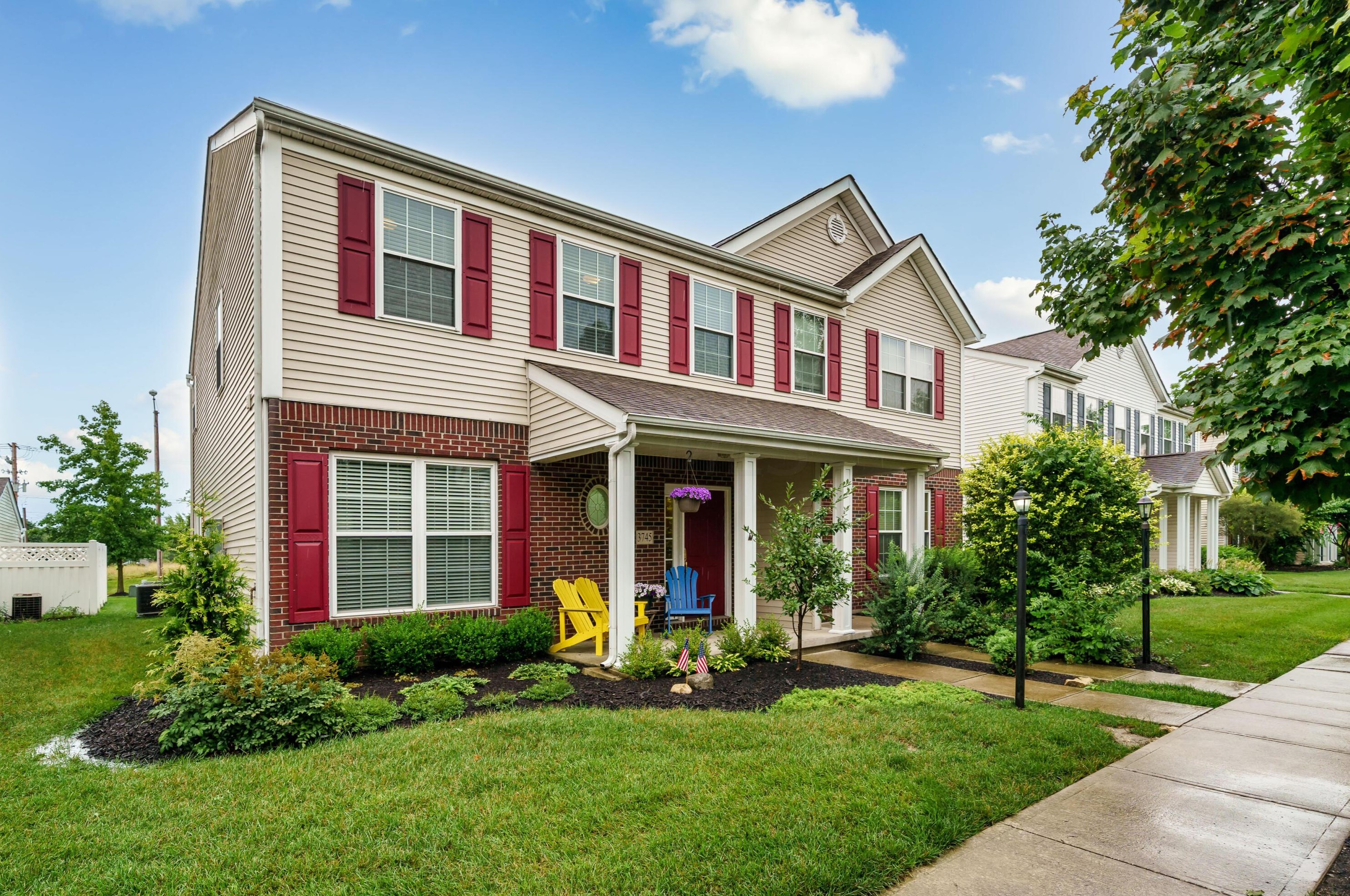 3745 Gibbstone Dr, Columbus, OH 43204-1878
