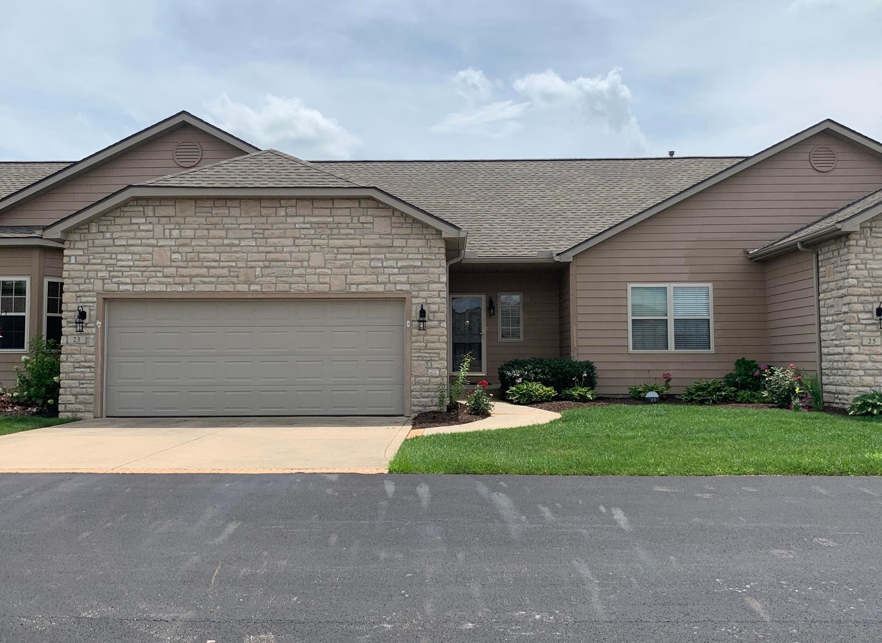 23 Claire Ct, Circleville, OH 43113-8811