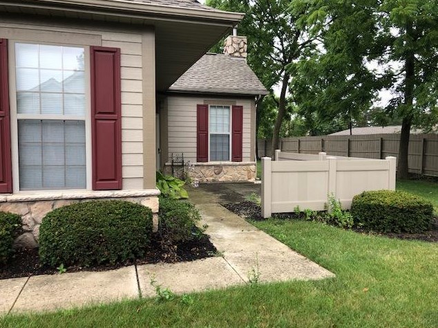 66 Villamere Dr, Columbus, OH 43213-1582