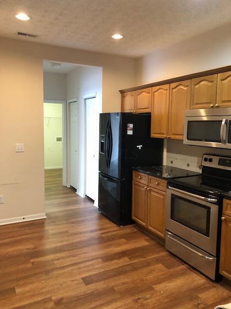 66 Villamere Dr, Columbus OH  43213-1582 exterior